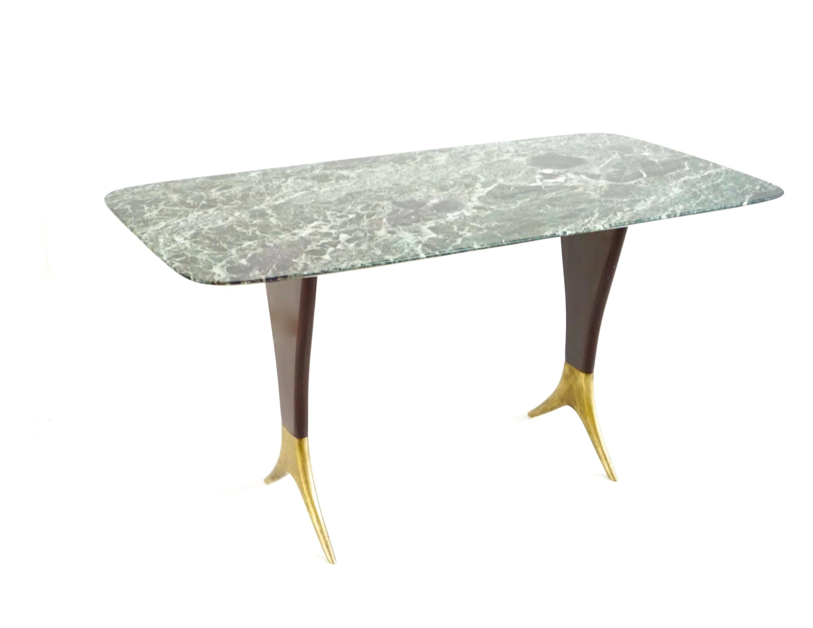 Modern Fine Guglielmo Ulrich coffee table, verde alpi marble top, brass feet,  1940 For Sale