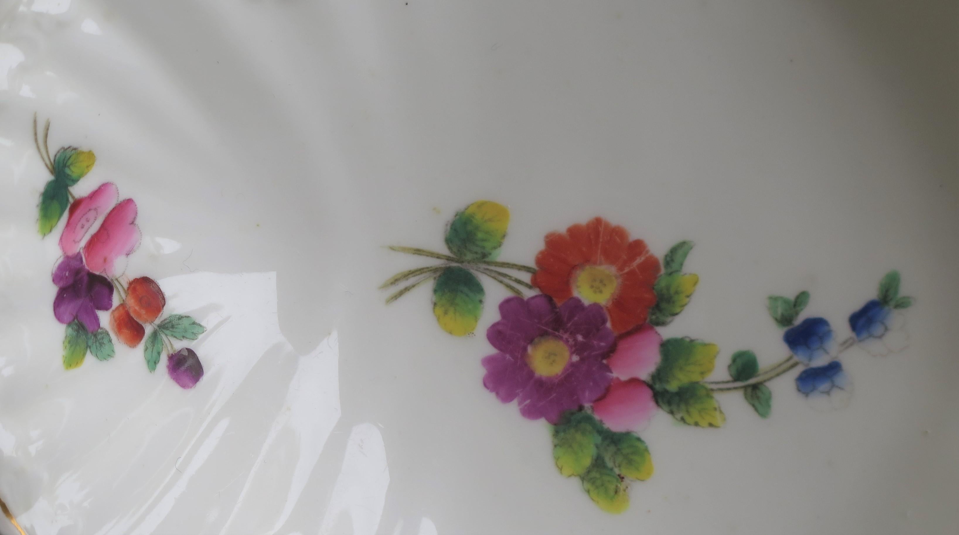 Plato de Concha de Porcelana H&R Daniel en Patrón 3884 de calidad fina, hacia 1830 en venta 9