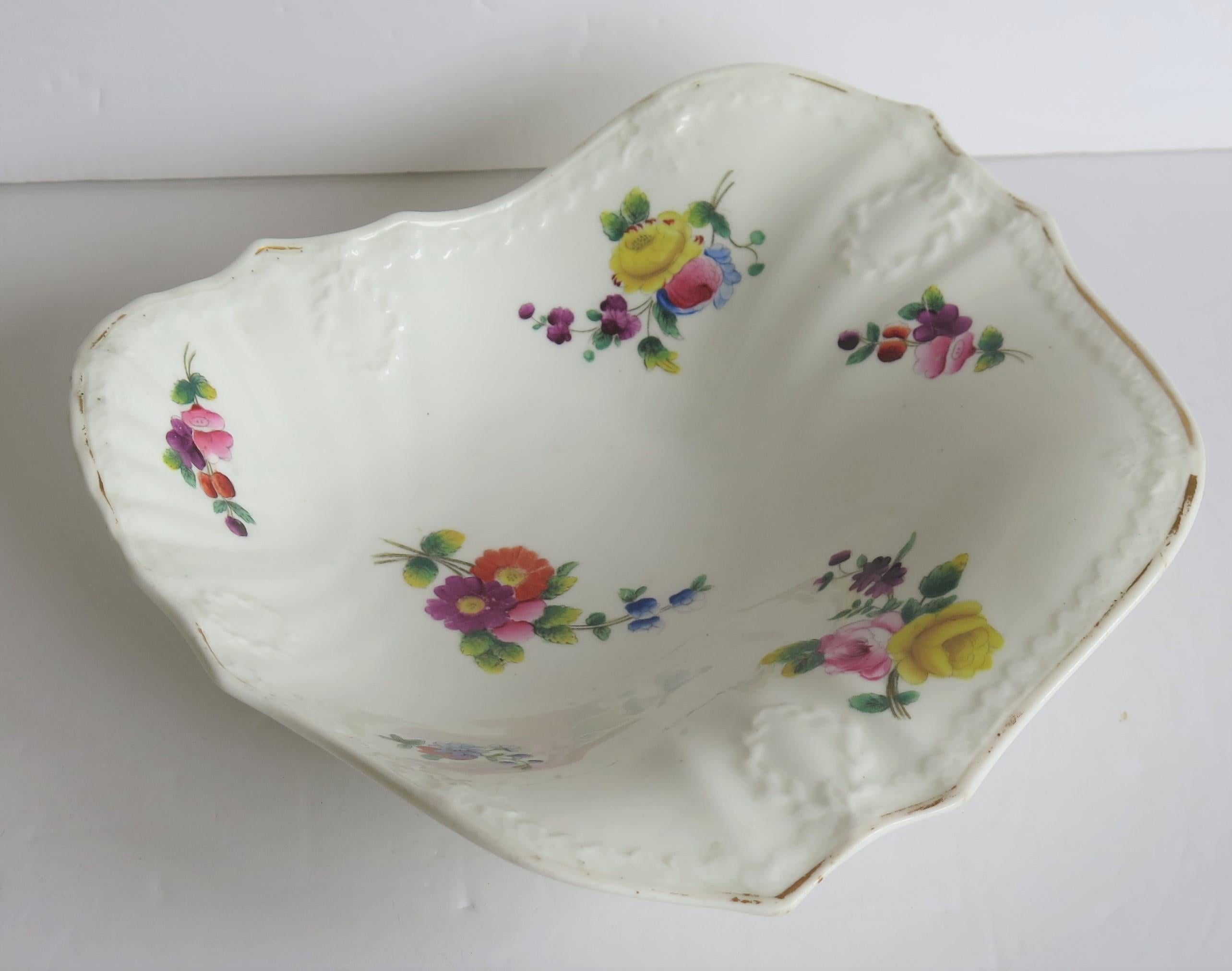 Regency Fine H & R Daniel Porcelain Shell Dish in Recorded Pattern 3884, circa 1830 For Sale