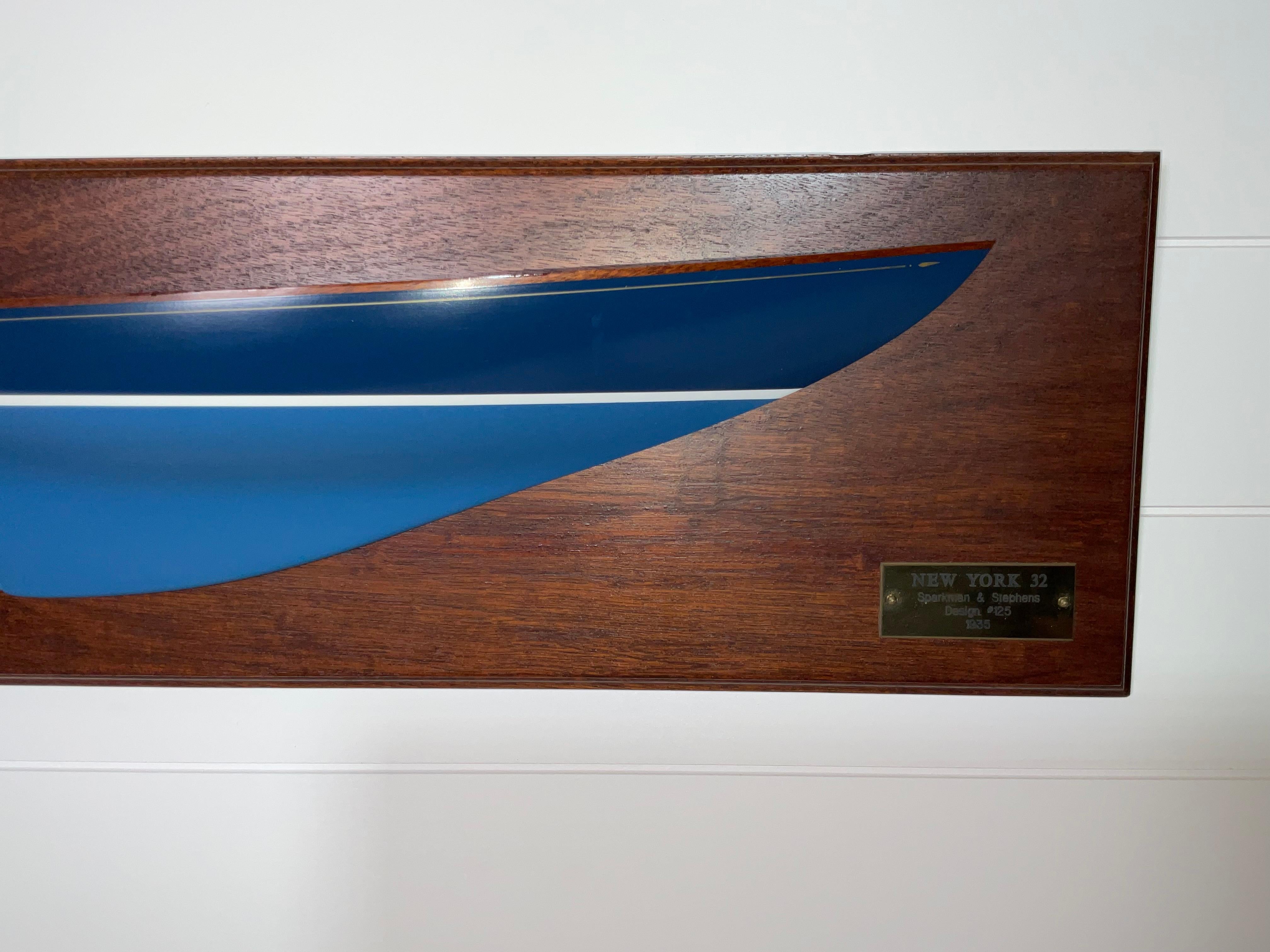 XXI secolo e contemporaneo Fine Half Model of a New York 32 Sailing Yacht in vendita