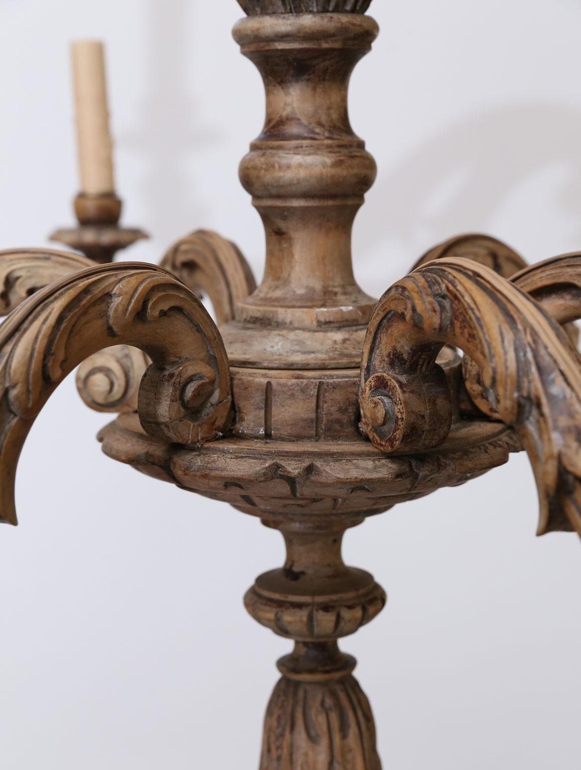 Fine Hand-Carved Italian Neoclassical Chandelier 2
