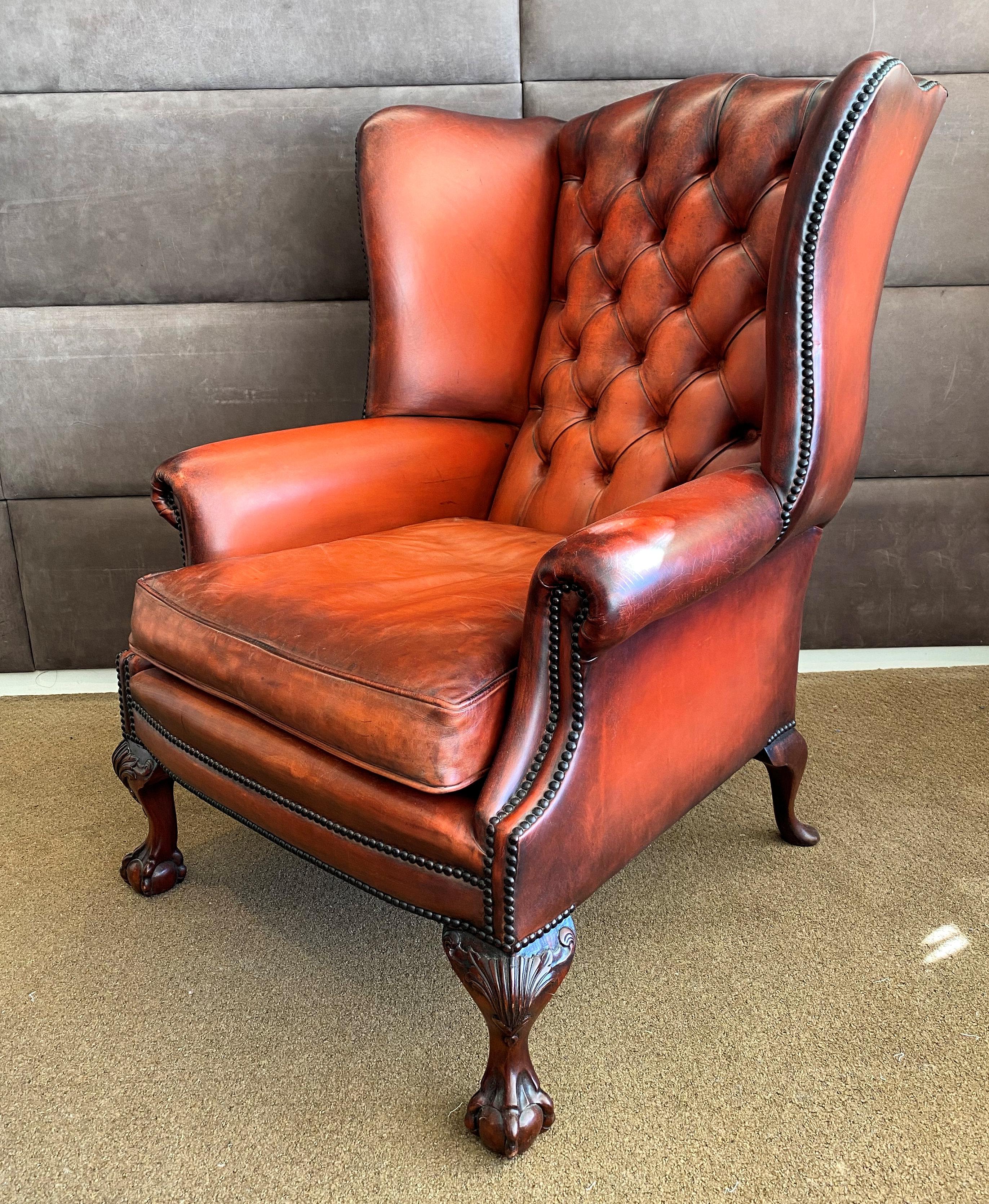 Fine Hand Made English Leather Wing Armchair In Good Condition In London, GB