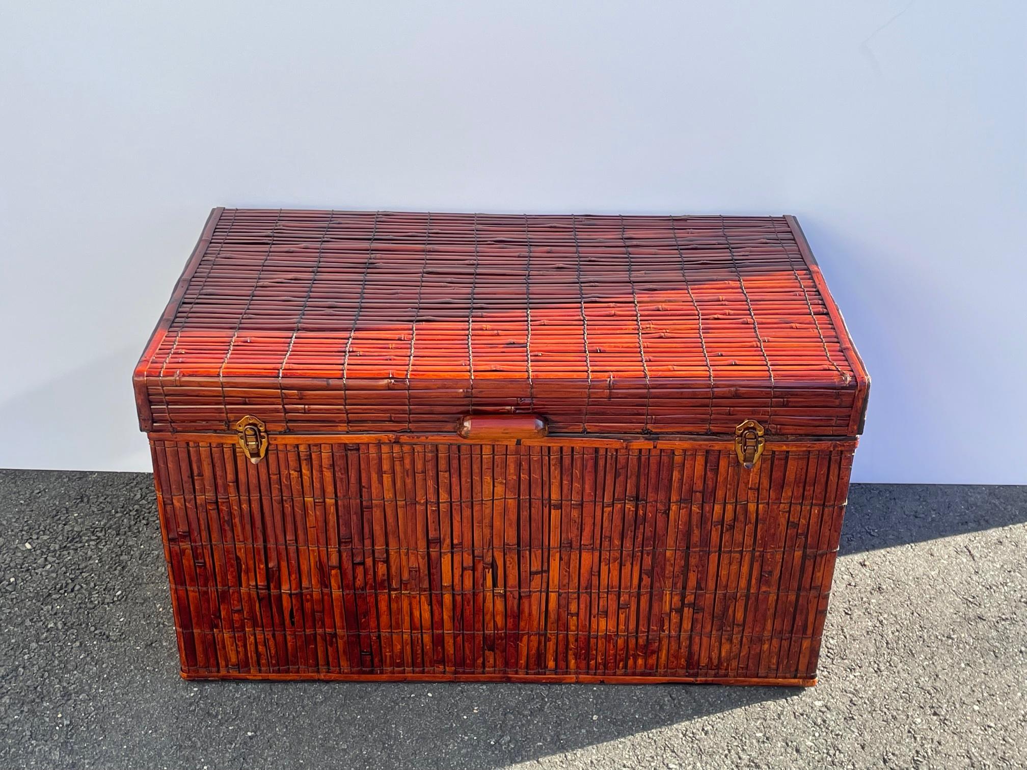 Fine Hand Woven Stained Bamboo Trunk Coffeetable For Sale 3