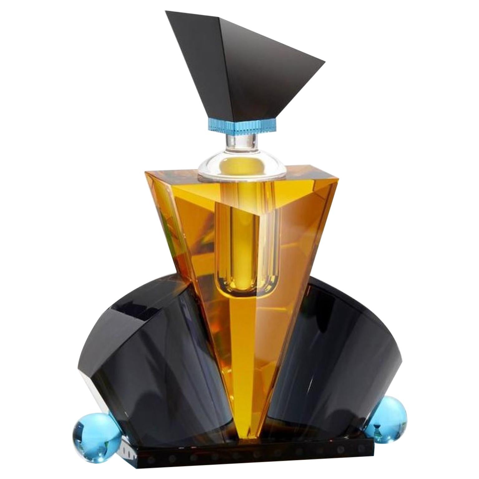 Fine Handcut Crystal Grand Hamilton Perfume Flacon For Sale