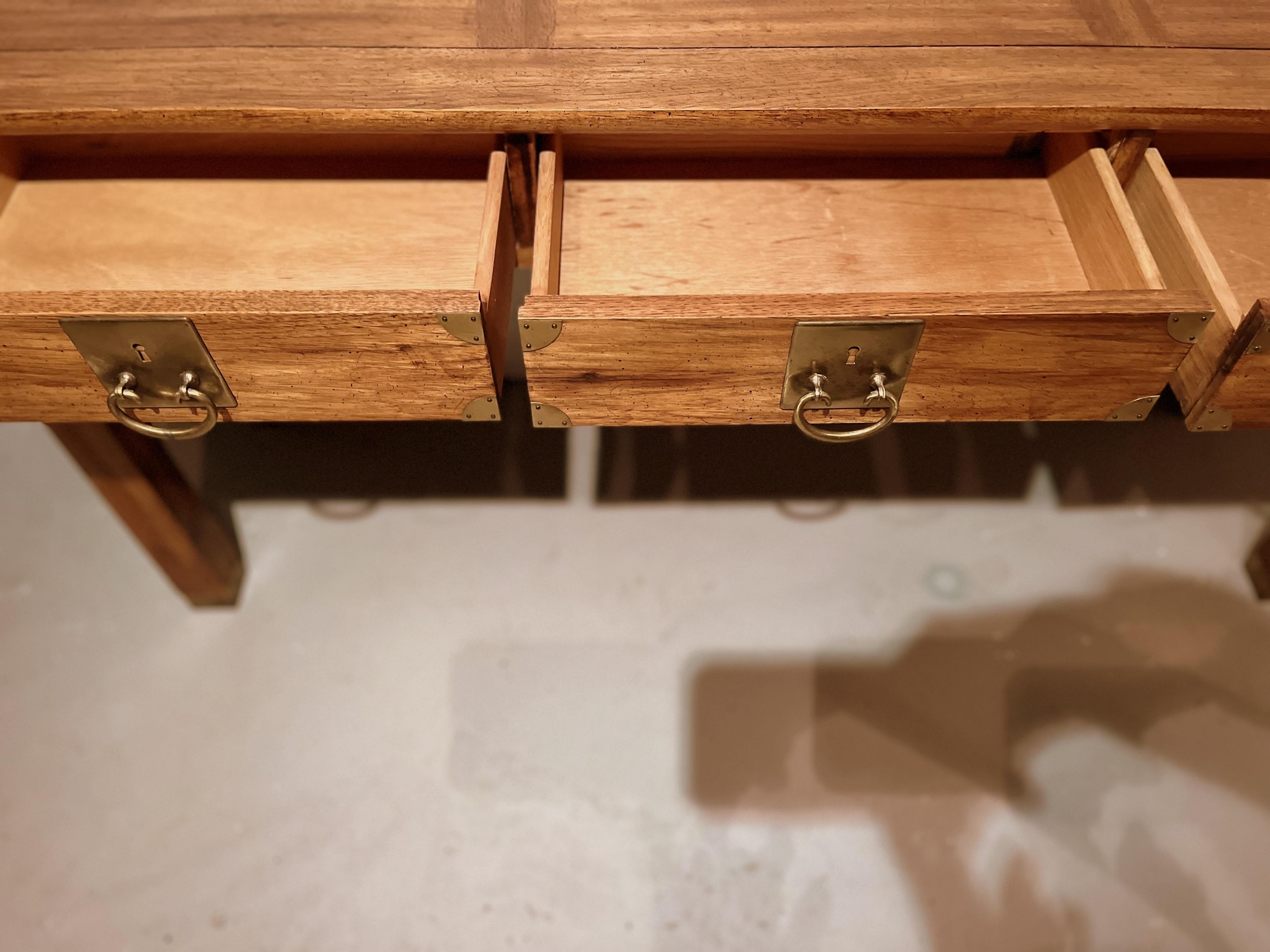 Fine Hekman Solid Maple Wood Console / Sofa Table For Sale 5