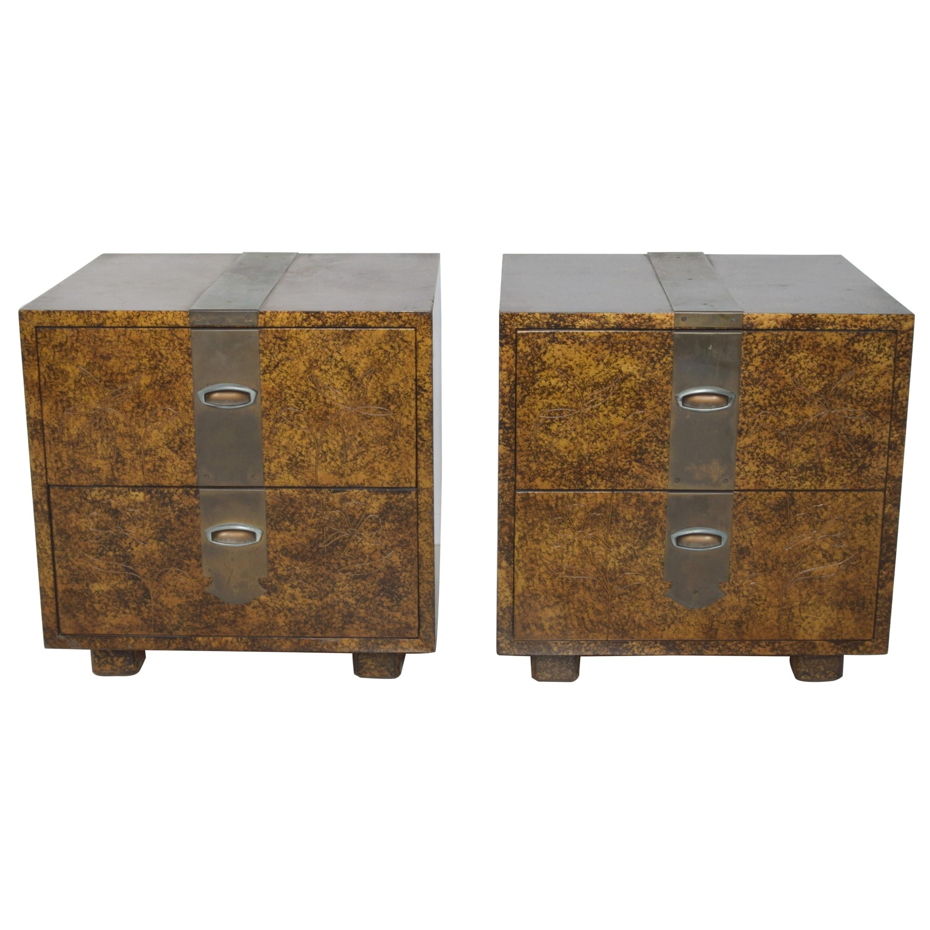 Fine Henredon Lacquered Faux Tortoise Shell Patinated Brass Nightstands, 1970s