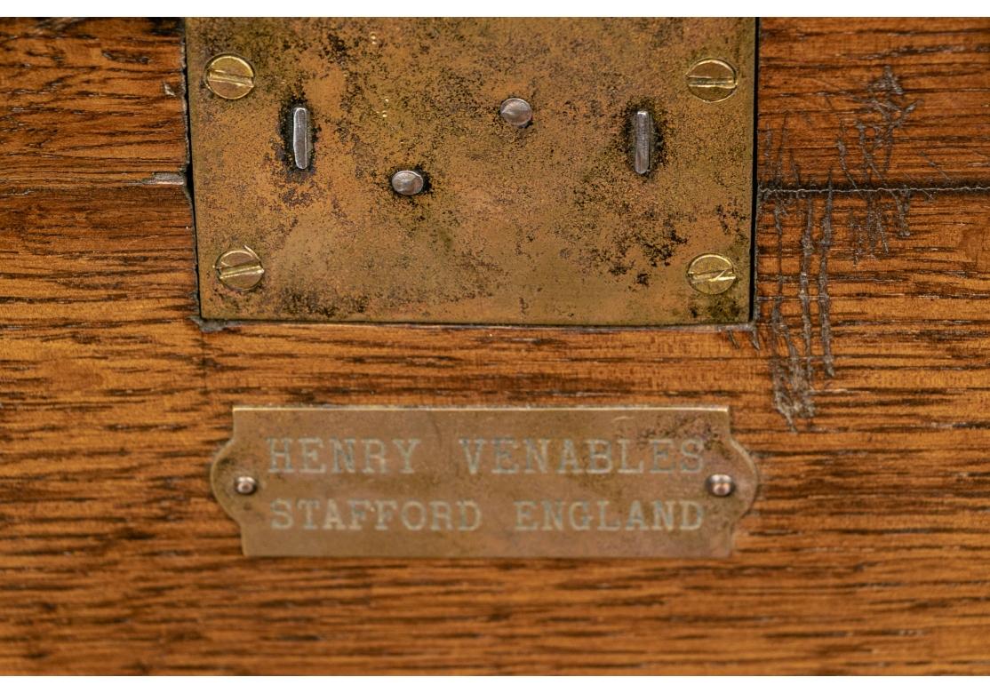 Fine Henry Venables Stafford England Vintage British Oak Hutch  For Sale 7