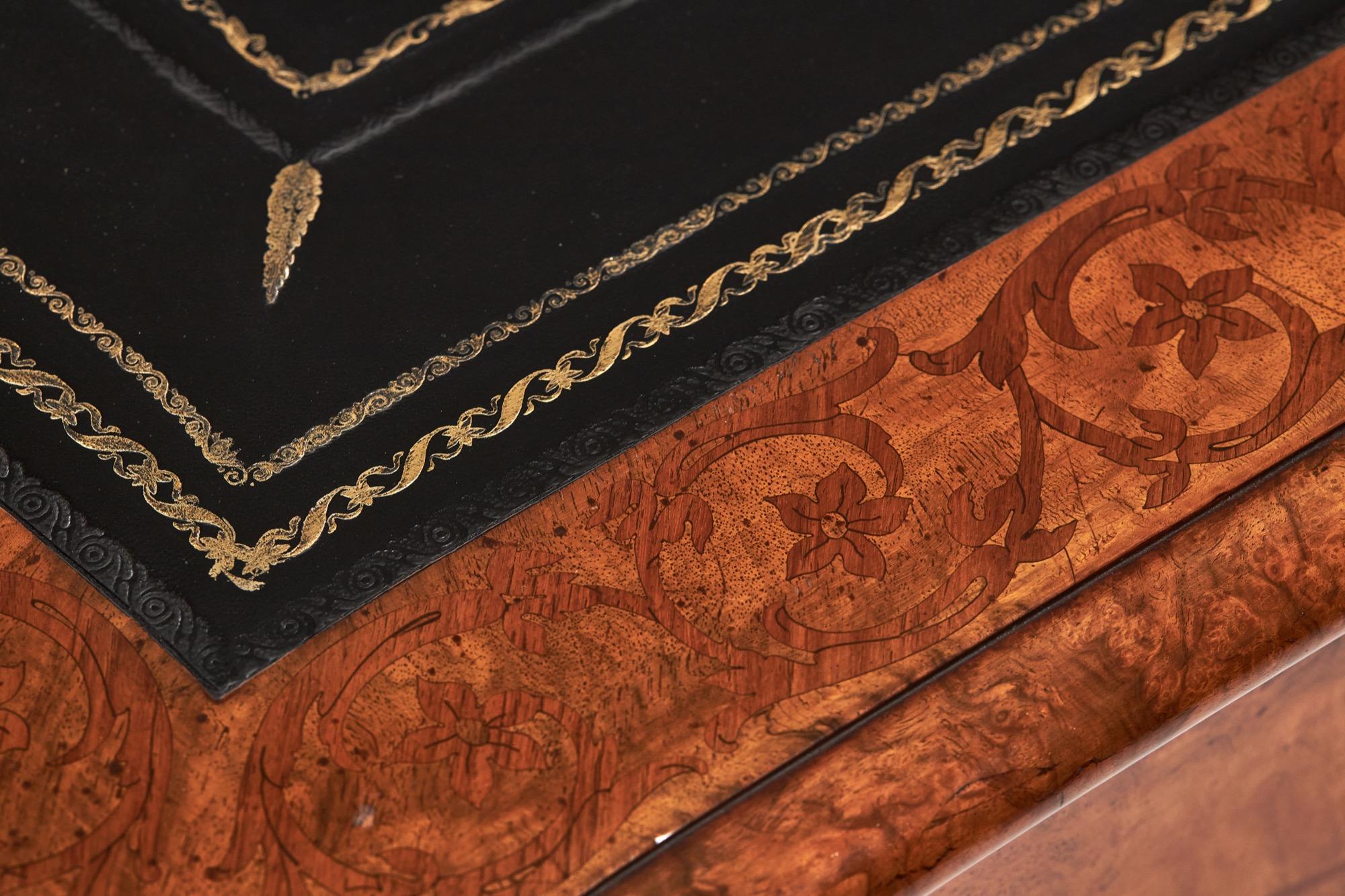 Fine Holland & Sons Walnut inlaid & carved Bureau Plat / Writing table For Sale 3