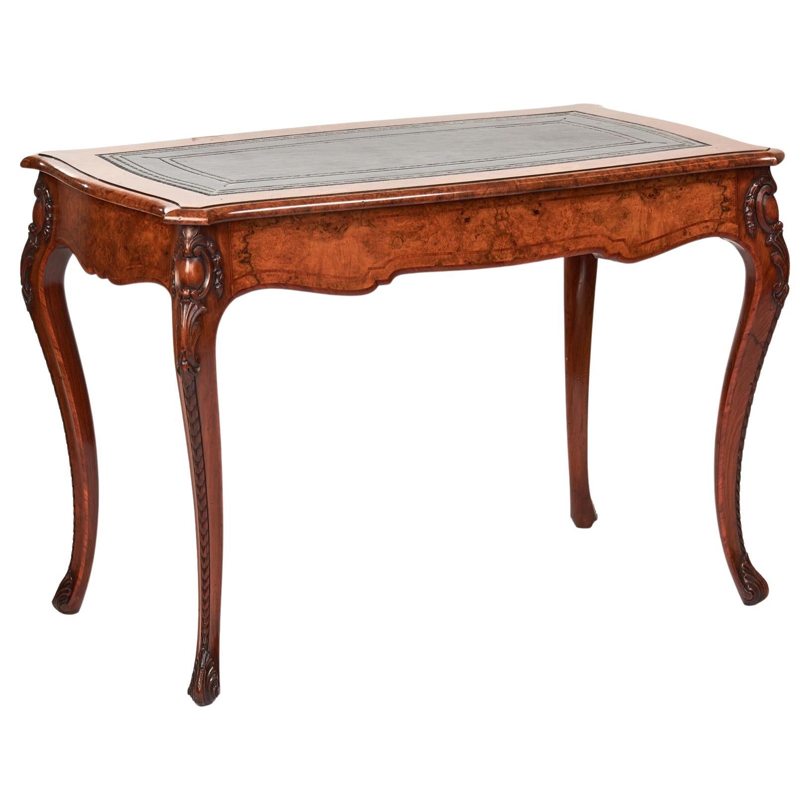 Fine Holland & Sons Walnut inlaid & carved Bureau Plat / Writing table For Sale