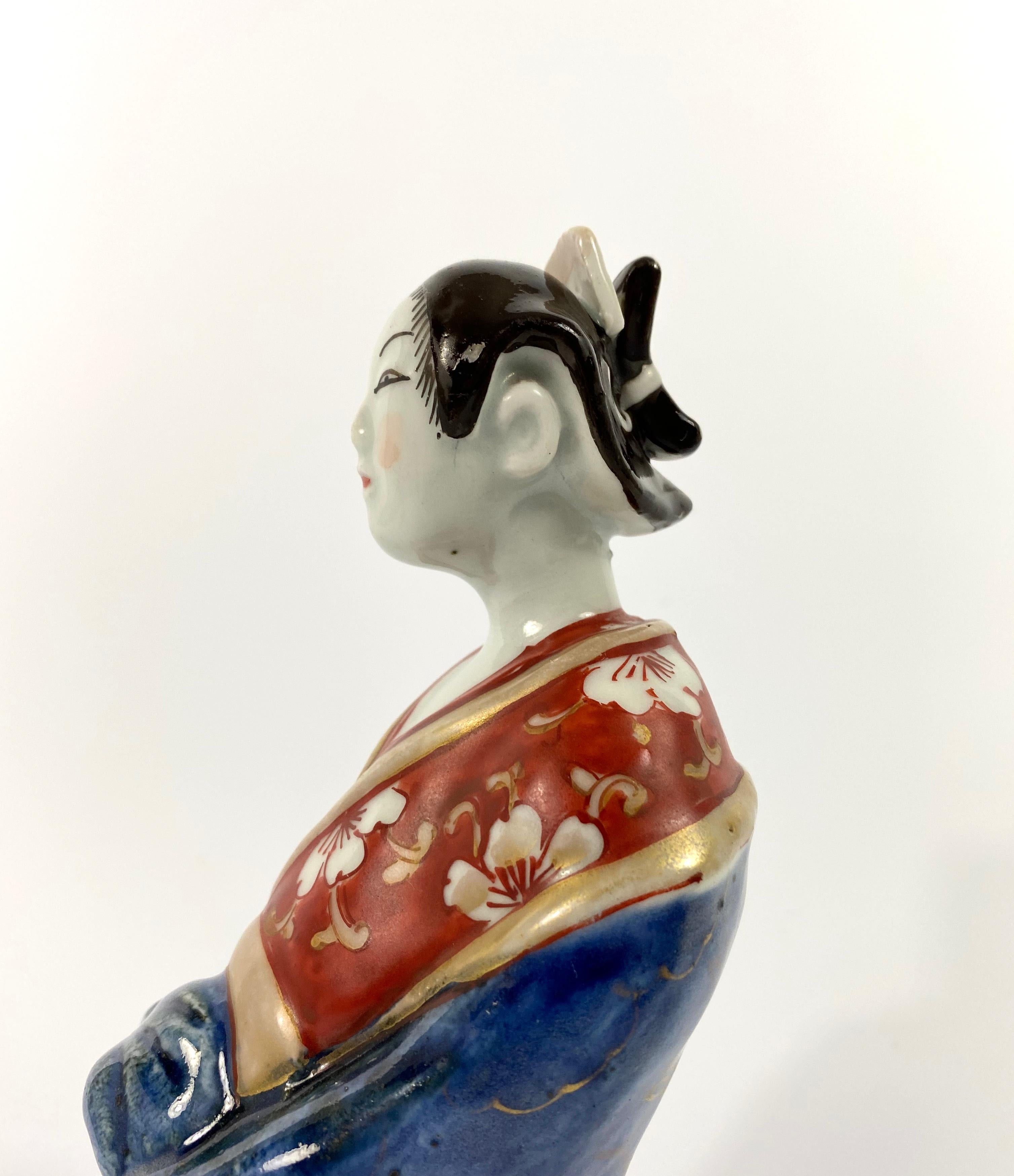 Fine Imari Figure of a Bijin, circa 1700, Genroku Period 2