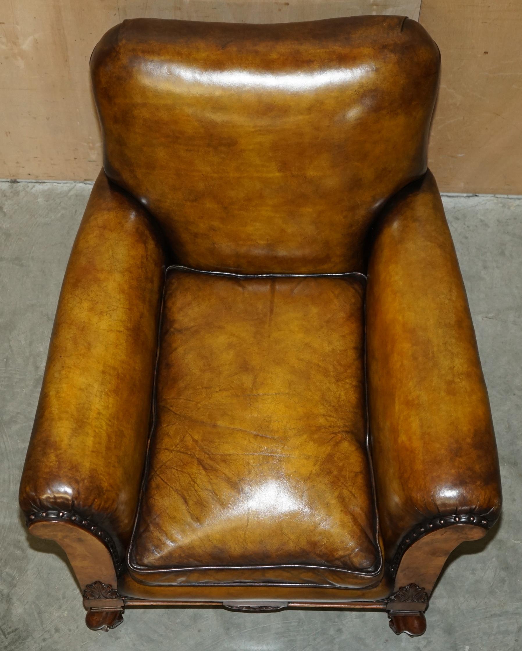 FINE & IMPORTANT PAIR OF ANTiQUE HAND CARVED BURR WALNUT BROWN LEATHER ARMCHAIRS For Sale 6