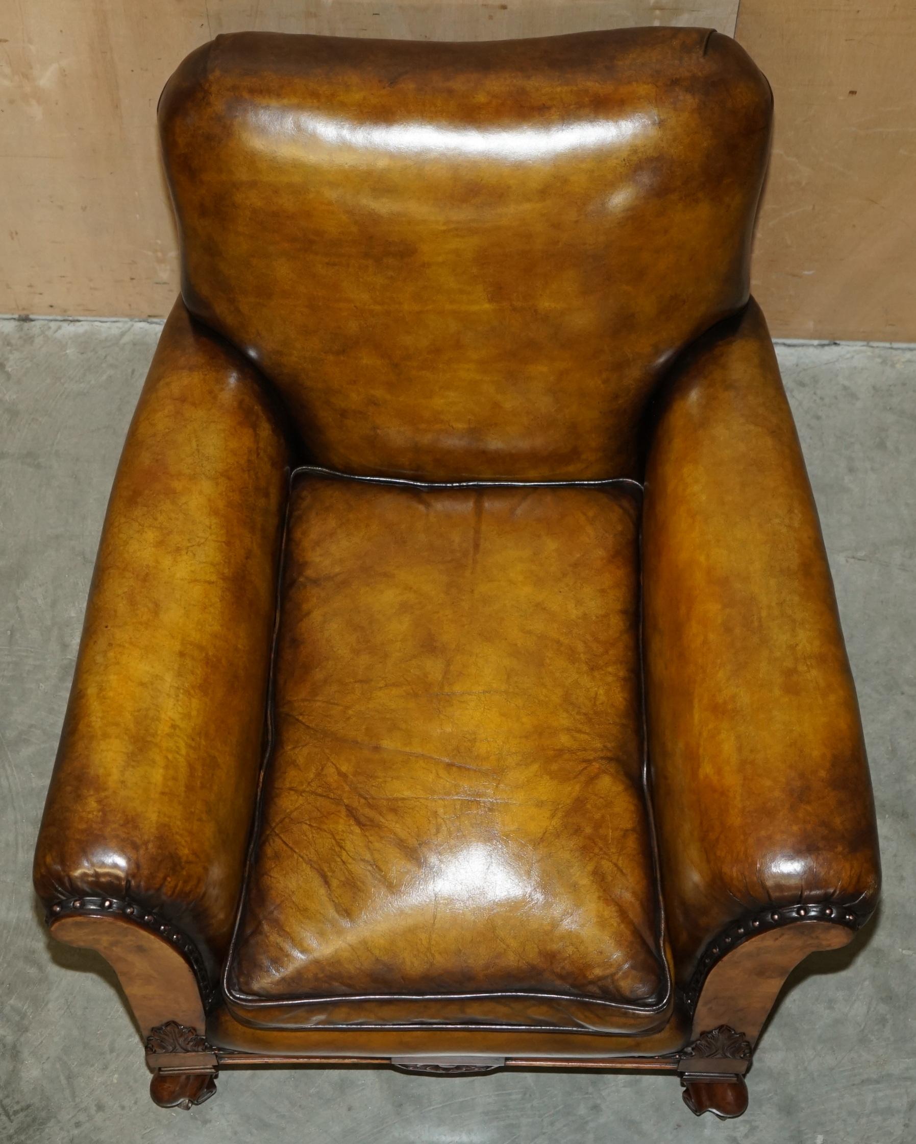 FINE & IMPORTANT PAIR OF ANTiQUE HAND CARVED BURR WALNUT BROWN LEATHER ARMCHAIRS For Sale 5