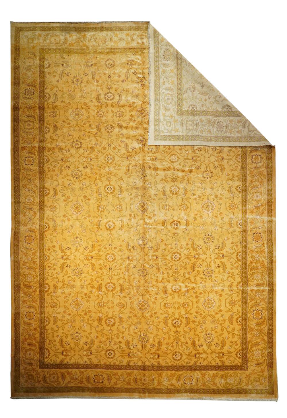 Feiner Indo-Tabriz-Teppich mit persischem Design, handgeknüpft

Design/One: Blumen


Teppiche sind ein wesentlicher Bestandteil der indischen Handwerkstraditionen. Die Tradition des Teppichwebens in Indien ist Jahrhunderte alt. Teppiche werden