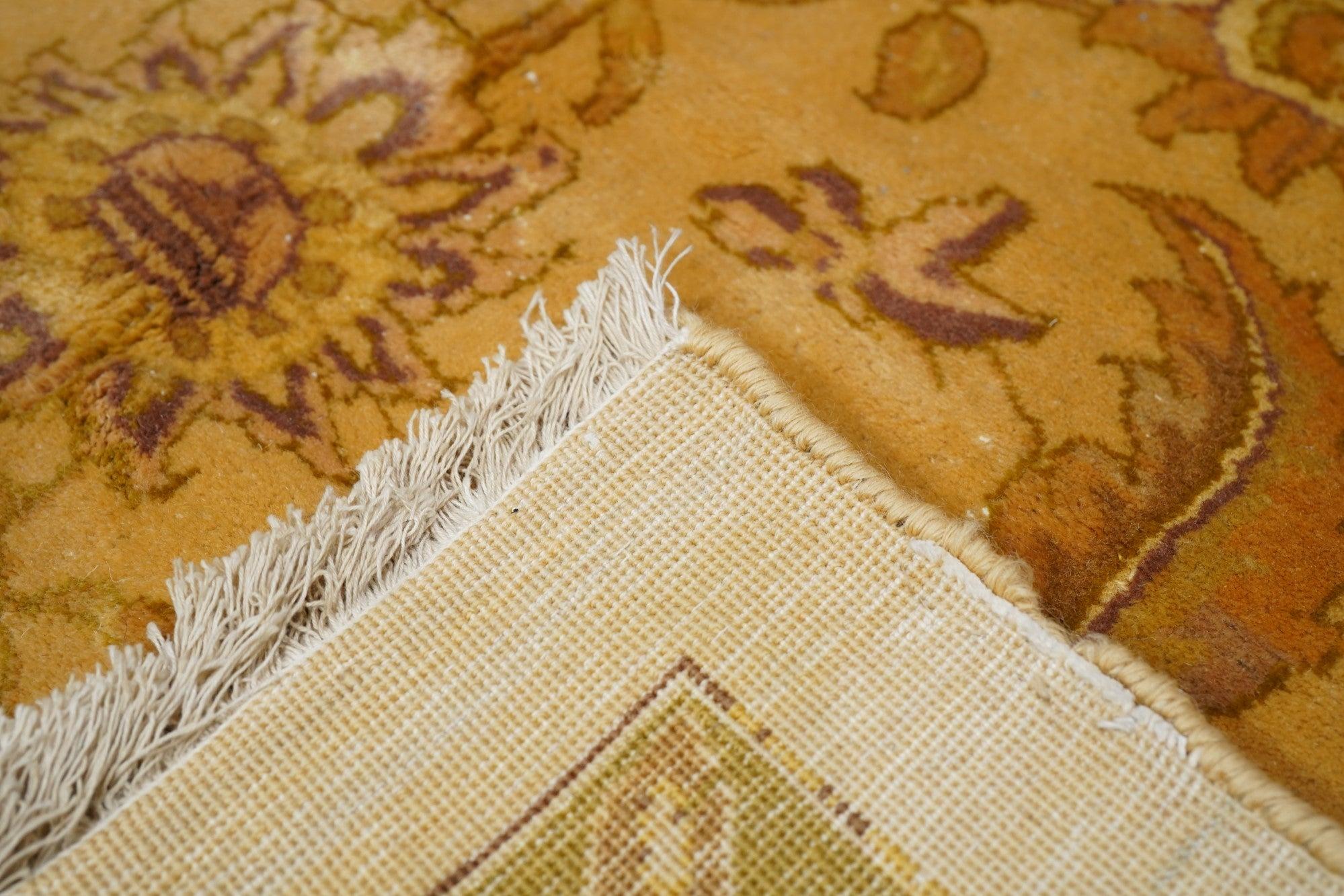 Indischer Indo-Tabriz-Teppich im persischen Design, handgeknüpft im Angebot 3