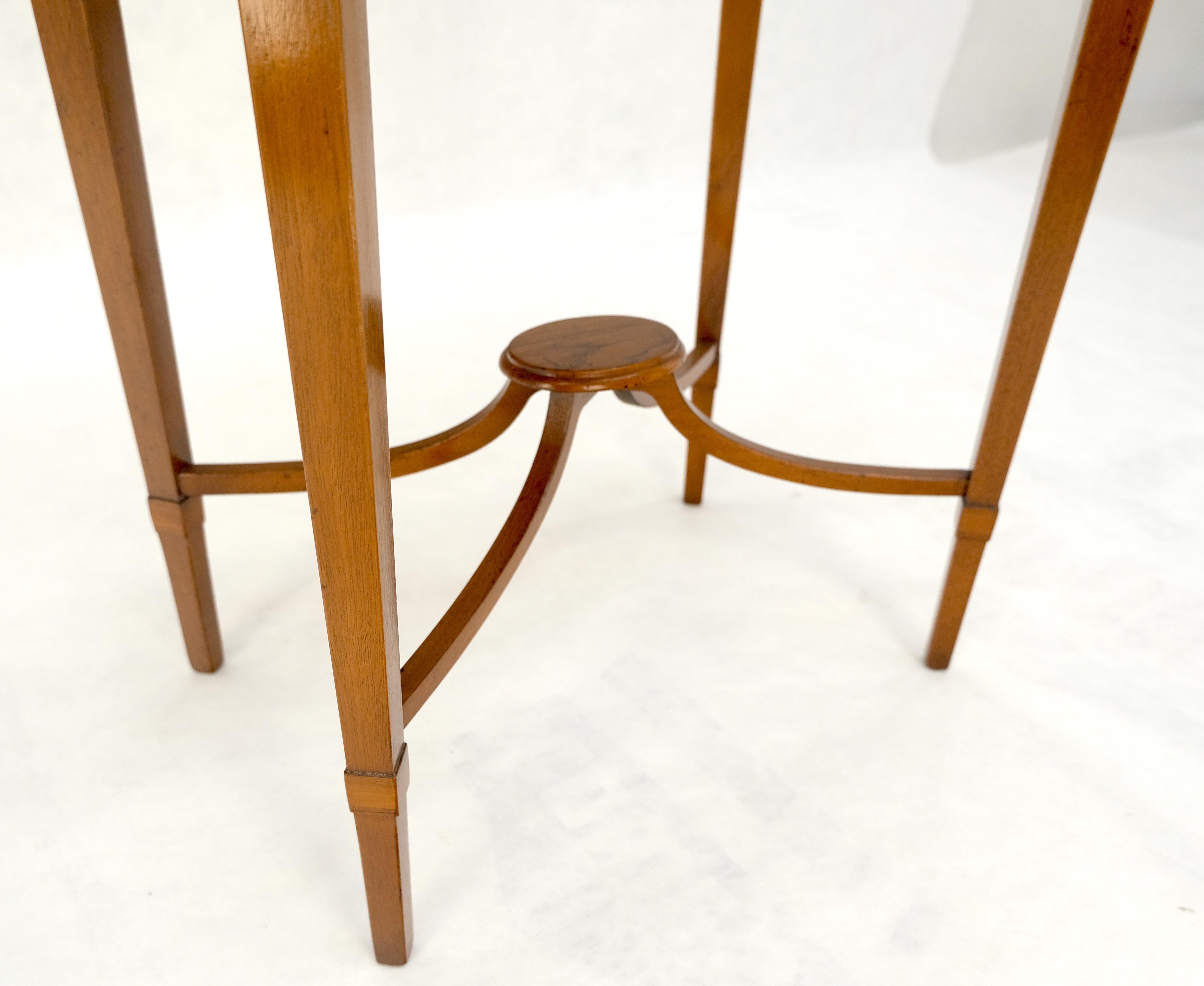 Fine Inlaid Oval Top Adams Style Tapered Legs Lamp Side Table Stand MINT For Sale 4