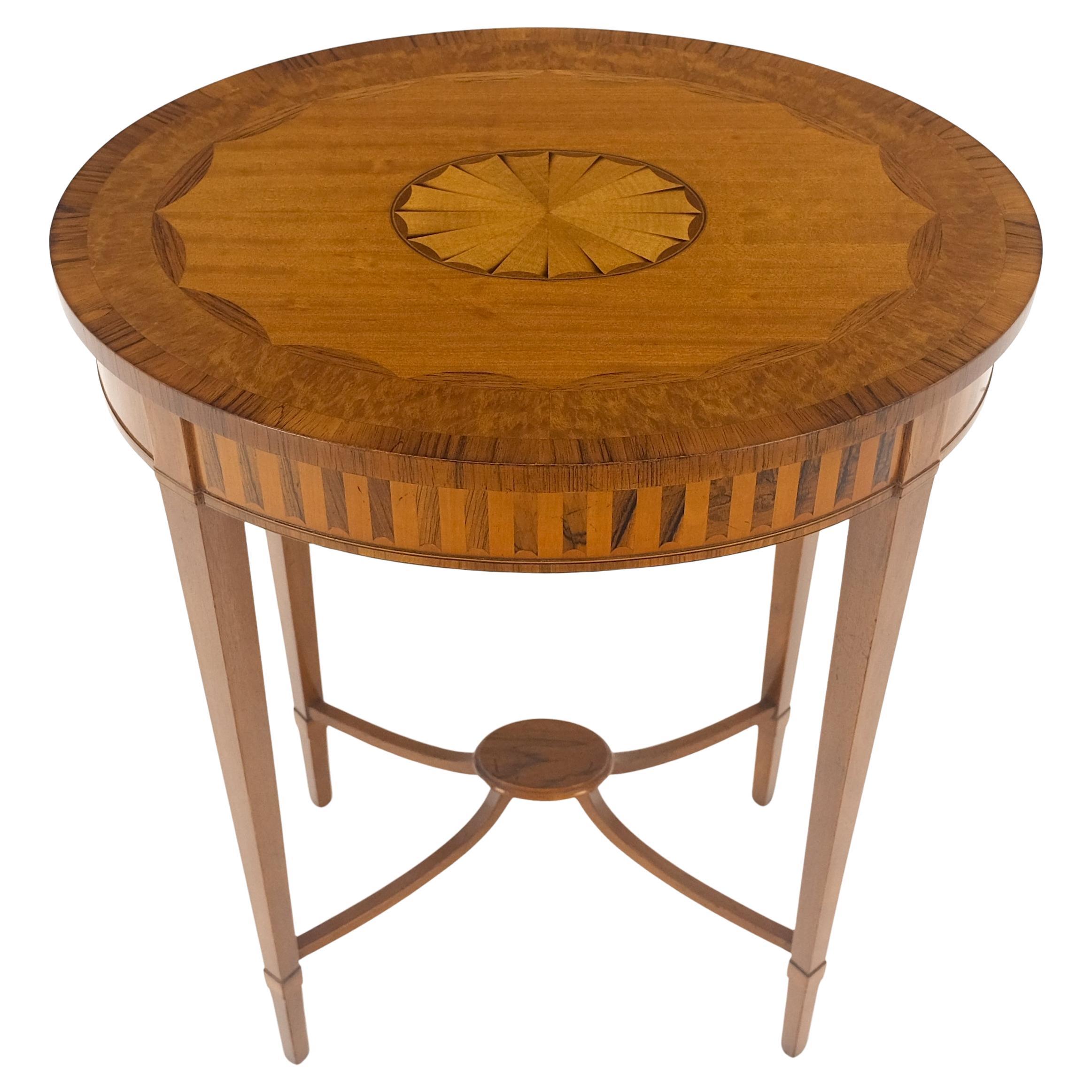 Adam Style Fine Inlaid Oval Top Adams Style Tapered Legs Lamp Side Table Stand MINT For Sale