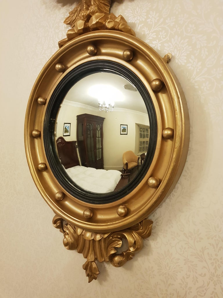 Fine Irish Pair of 19th Century Gilt Convex Mirrors For Sale at 1stDibs