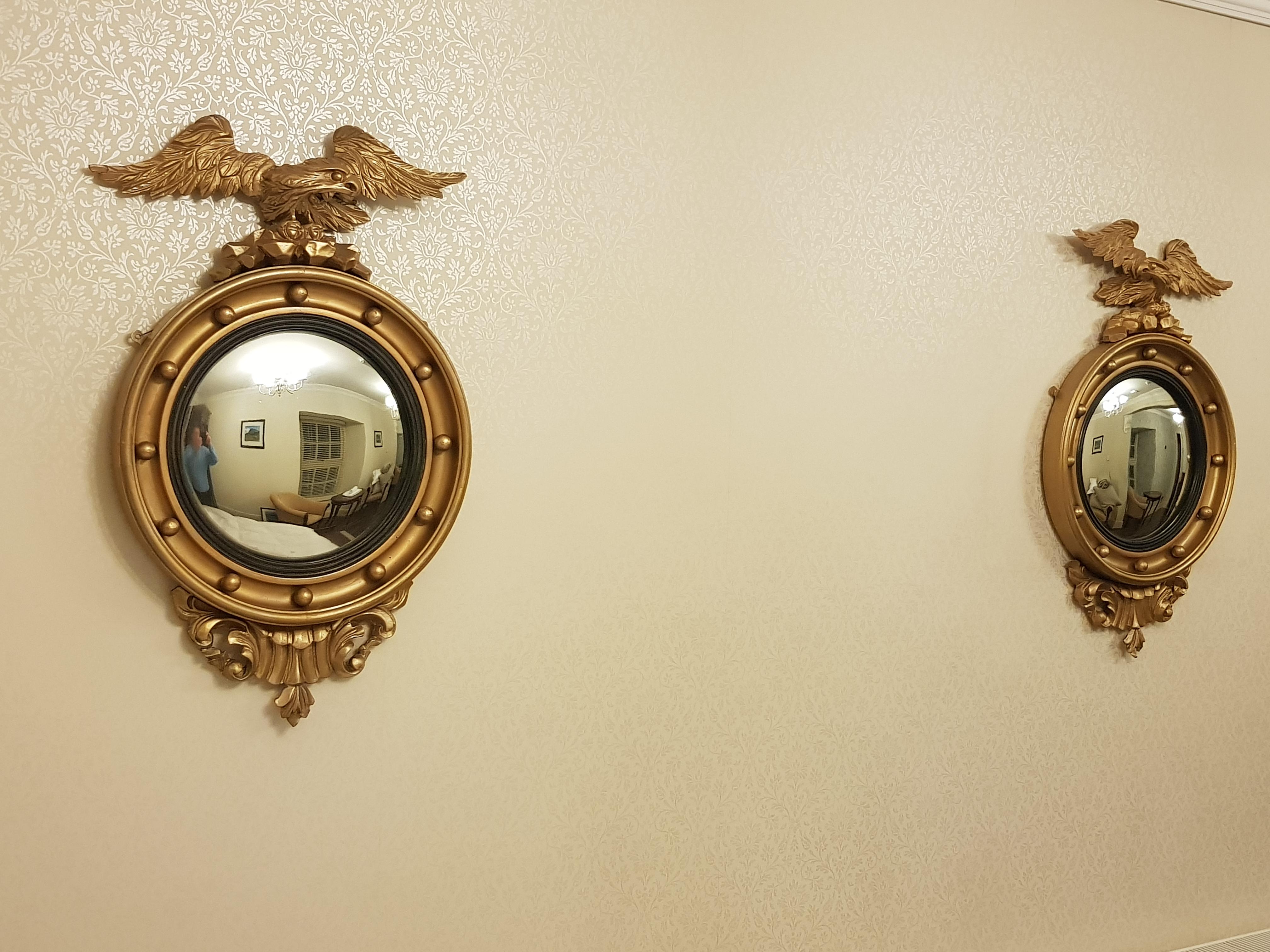 Fine Irish Pair of 19th Century Gilt Convex Mirrors For Sale 2