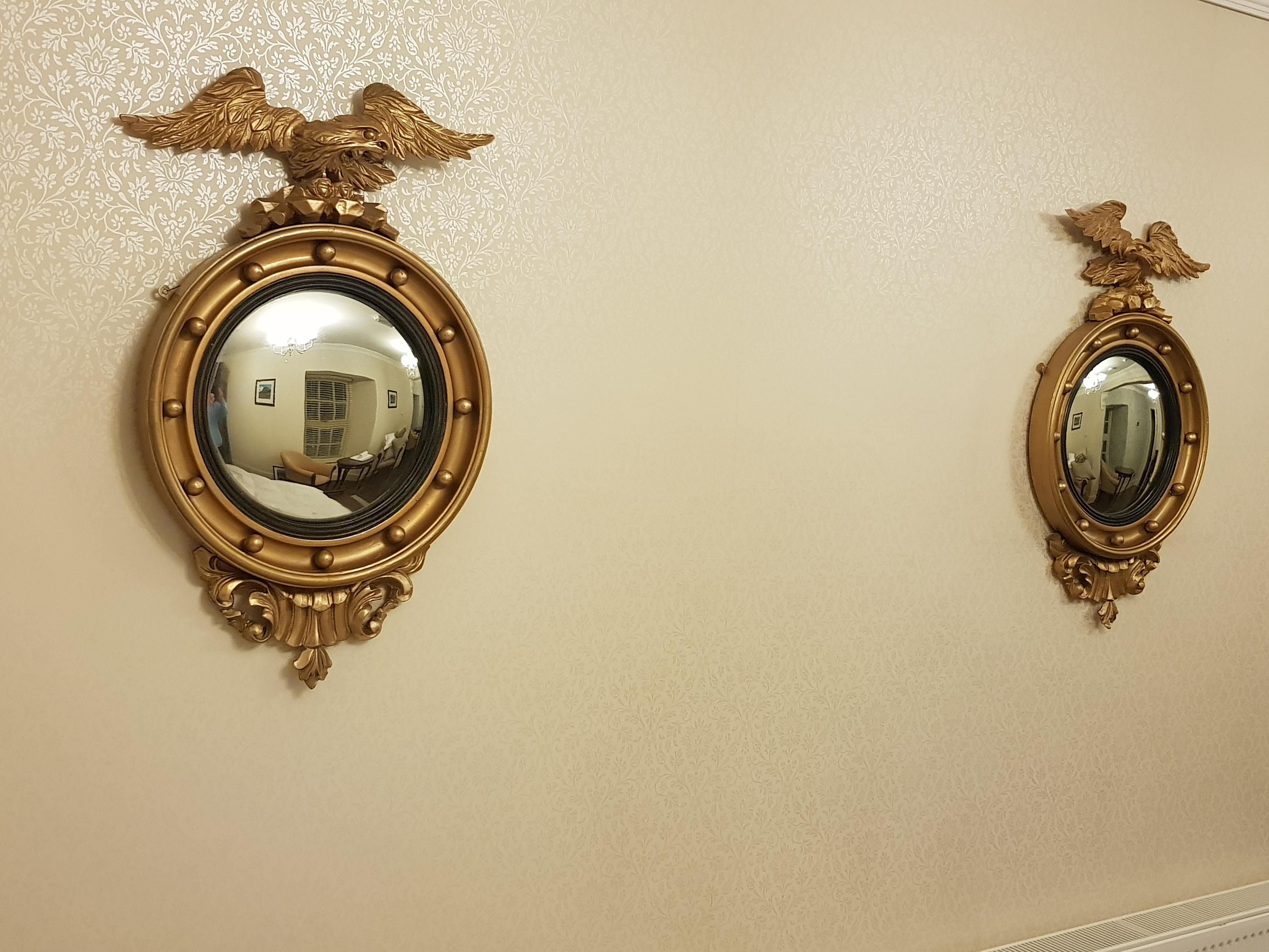Fine Irish Pair of 19th Century Gilt Convex Mirrors For Sale 4
