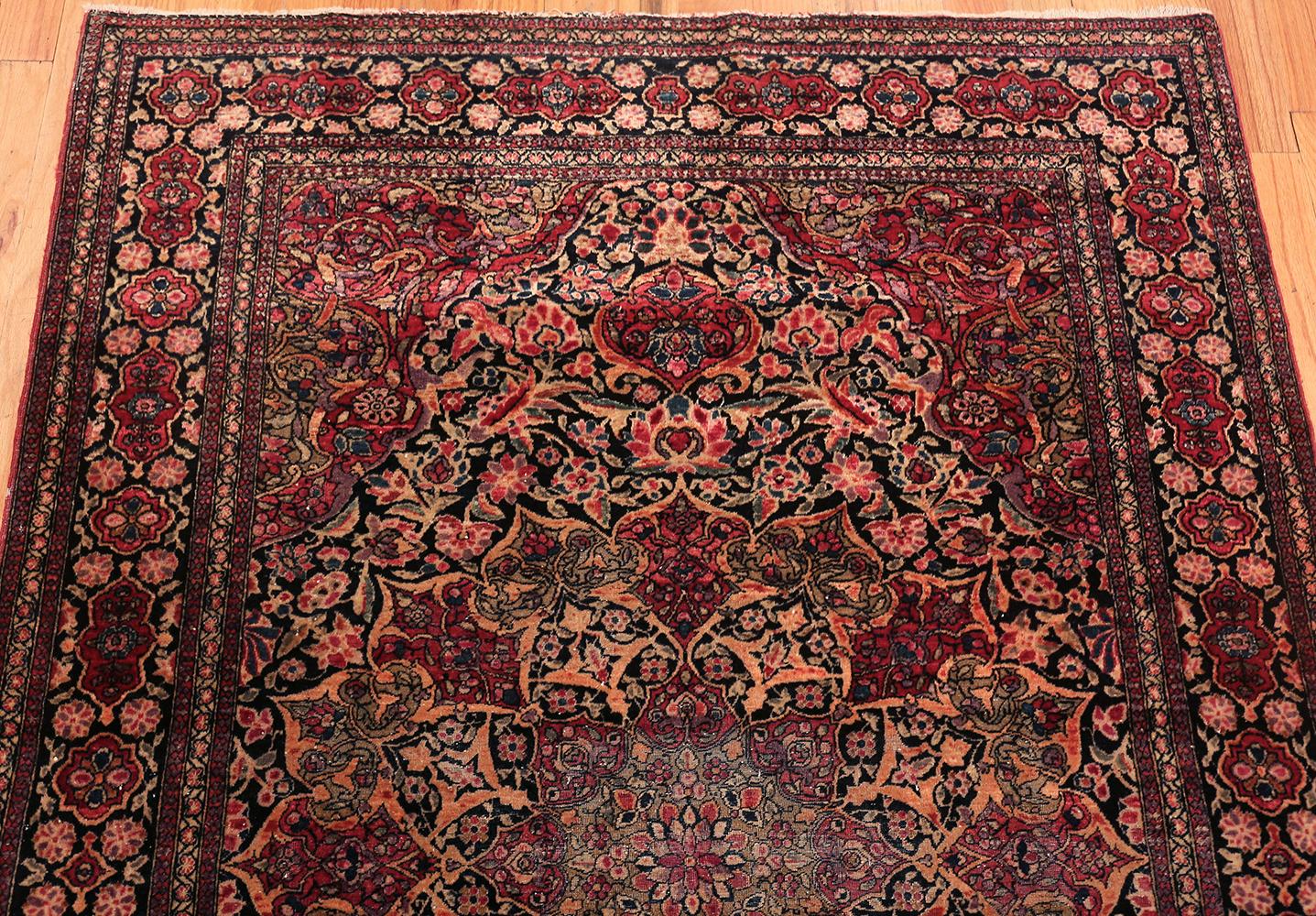 Wool Fine Isfahan Persian Antique Persian Rug