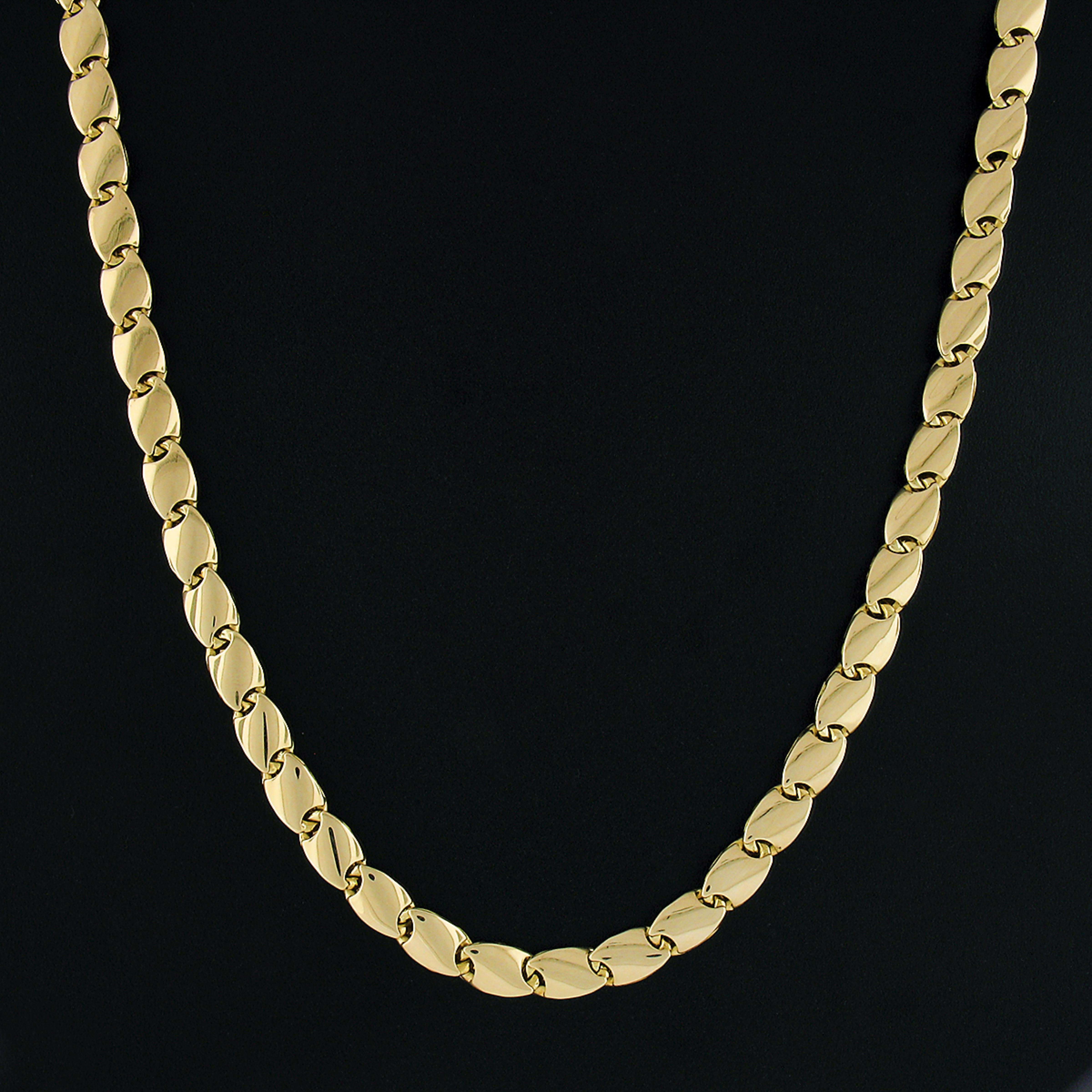 Feine italienische 18 Karat dreifarbige Gold polierte, Wendbare, geschwungene Gliederkette, Halskette 1