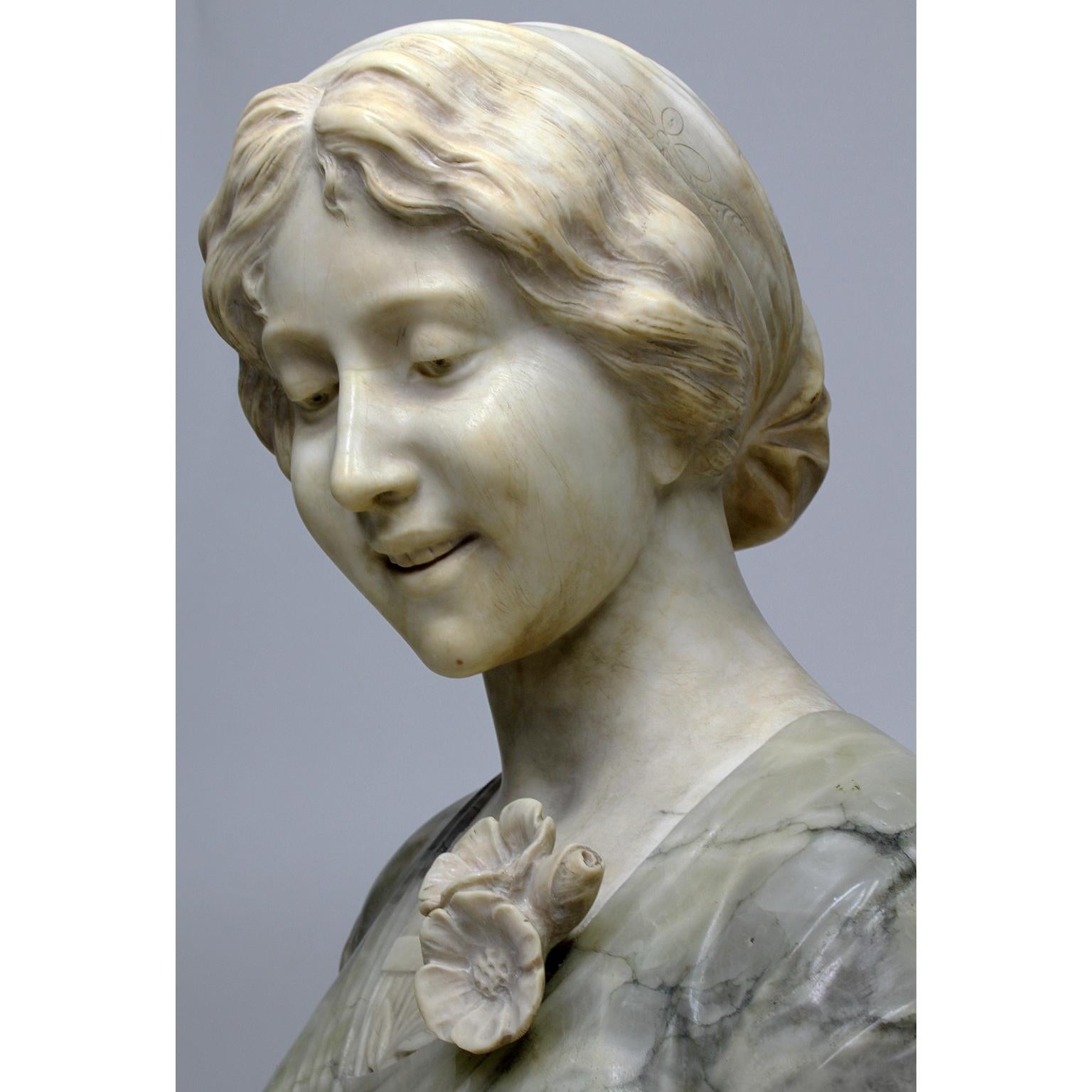 Fine Italian 19th-20th Century Carved Two-Color Alabaster Bust of a Young Beauty For Sale 3