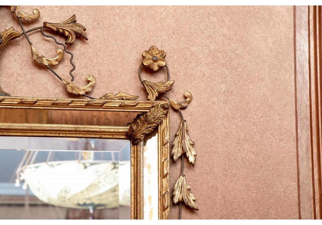 Miroir italien de style Adam décoré de peinture et biseauté de gemme Bon état - En vente à Bridgeport, CT