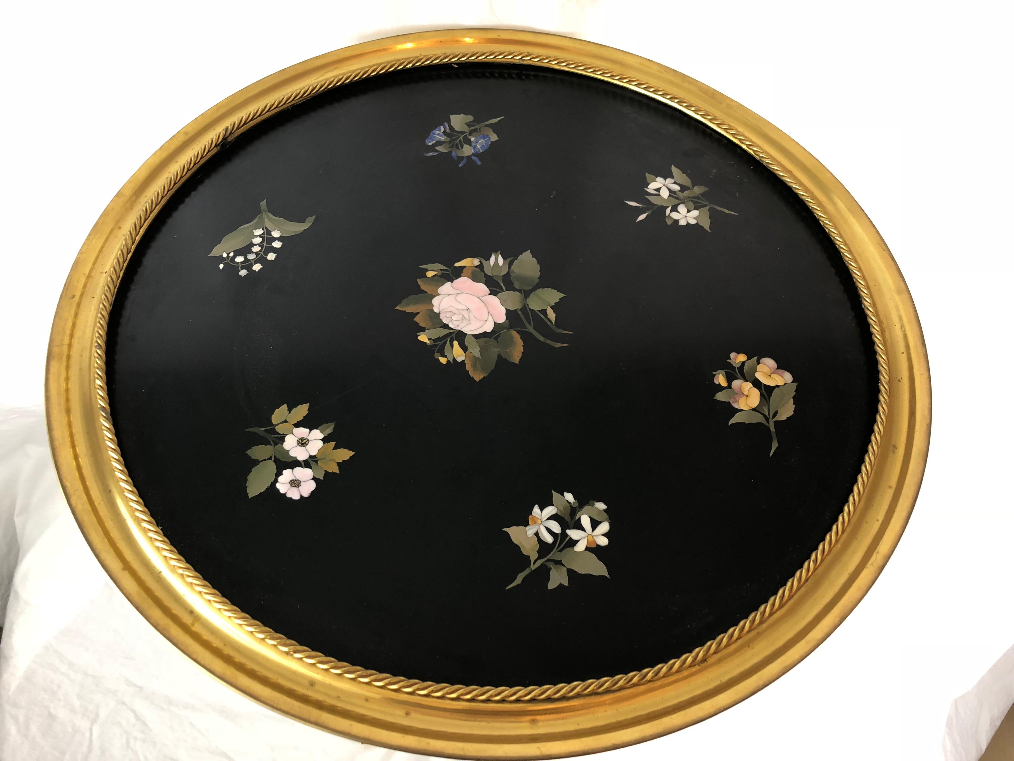 Fine Italian Florentine Pietra Dura Inlaid Table, Small, Round Pedestal In Good Condition For Sale In Seattle, WA