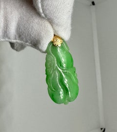 Fine Jade Pendant Flower Fruit Motif Necklace 18 Karat Gold Carved Antique