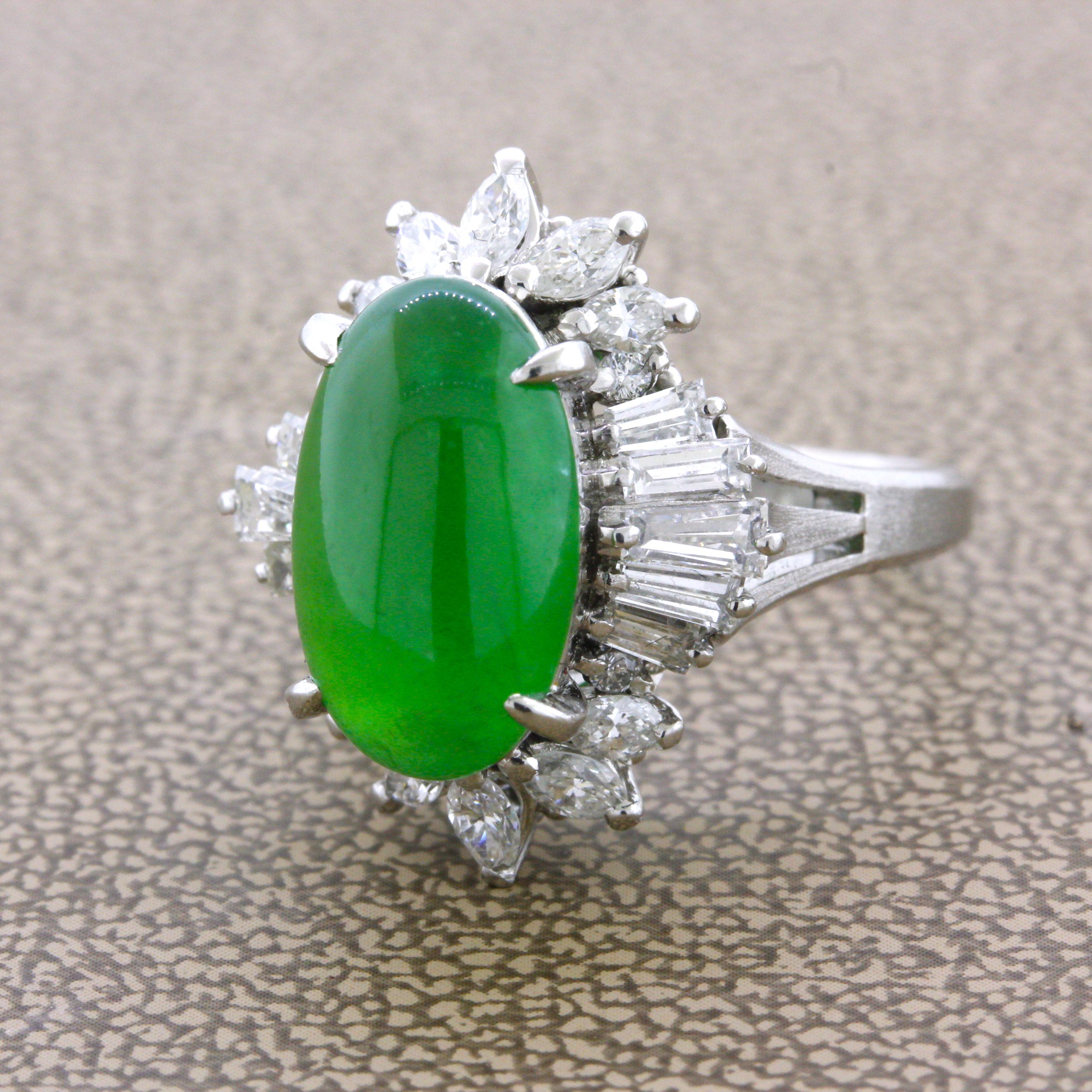Fine Jadeite Jade Diamond Platinum Ring, GIA Certified In New Condition For Sale In Beverly Hills, CA