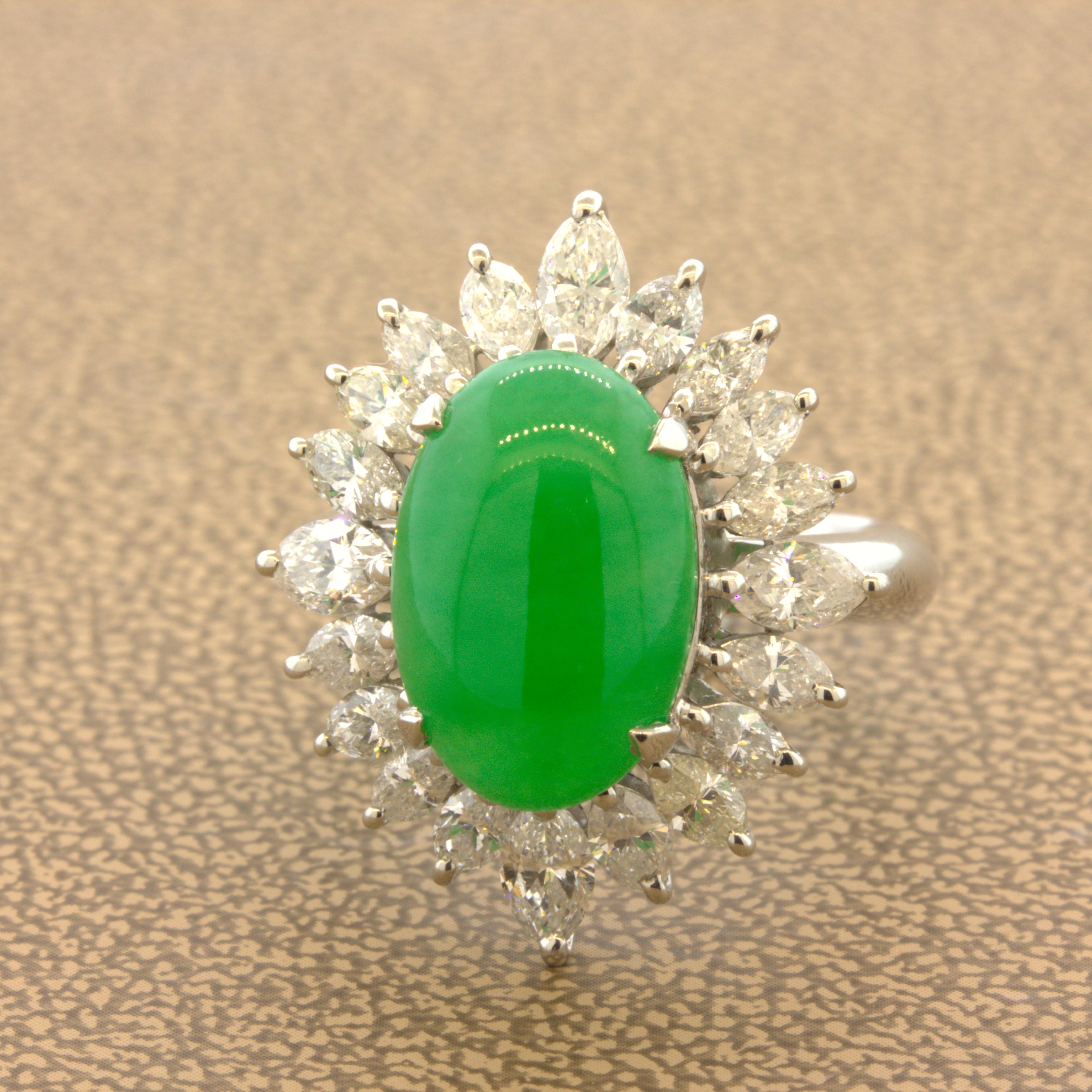 Fine Jadeite Jade Diamond Sunburst Platinum Ring, GIA Certified Tyle A In New Condition For Sale In Beverly Hills, CA