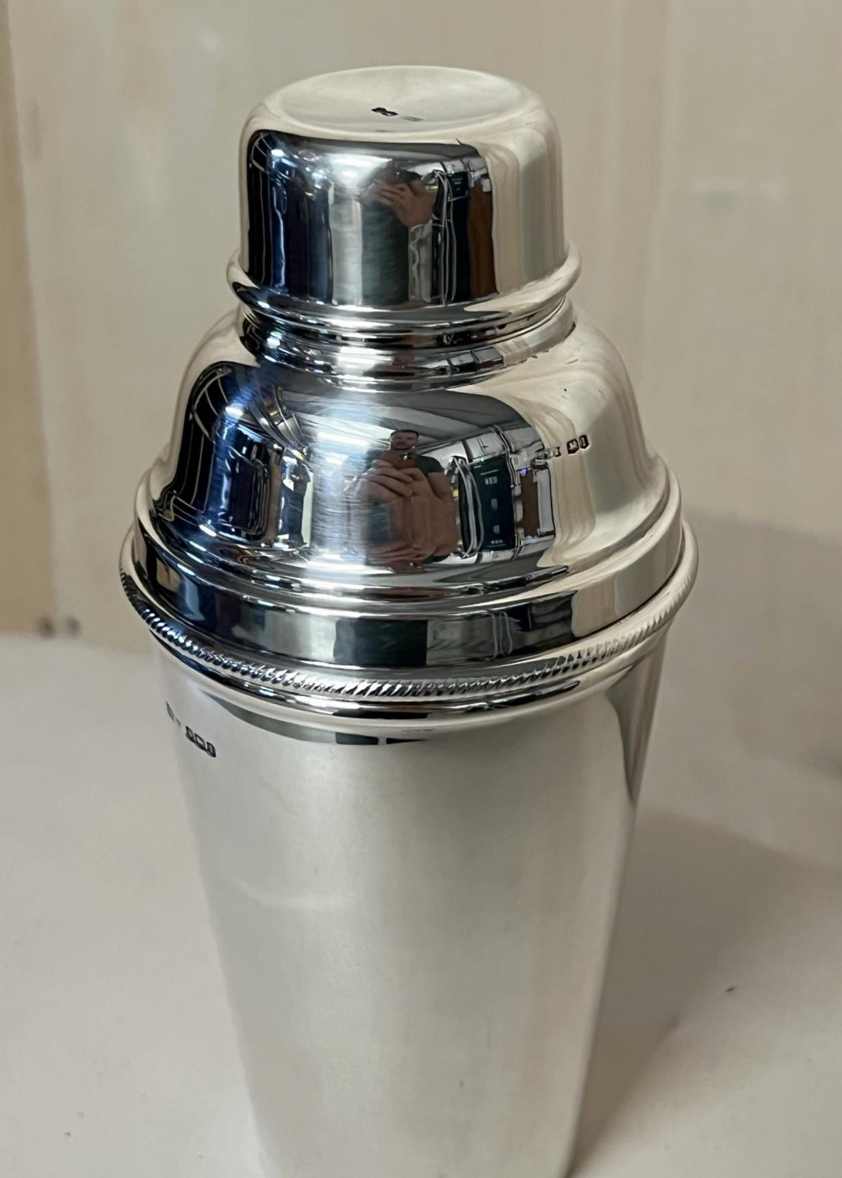 Early 20th Century Fine James Dixon & Sons 1928 Sheffield Sterling Silver Art Deco Cocktail Shaker