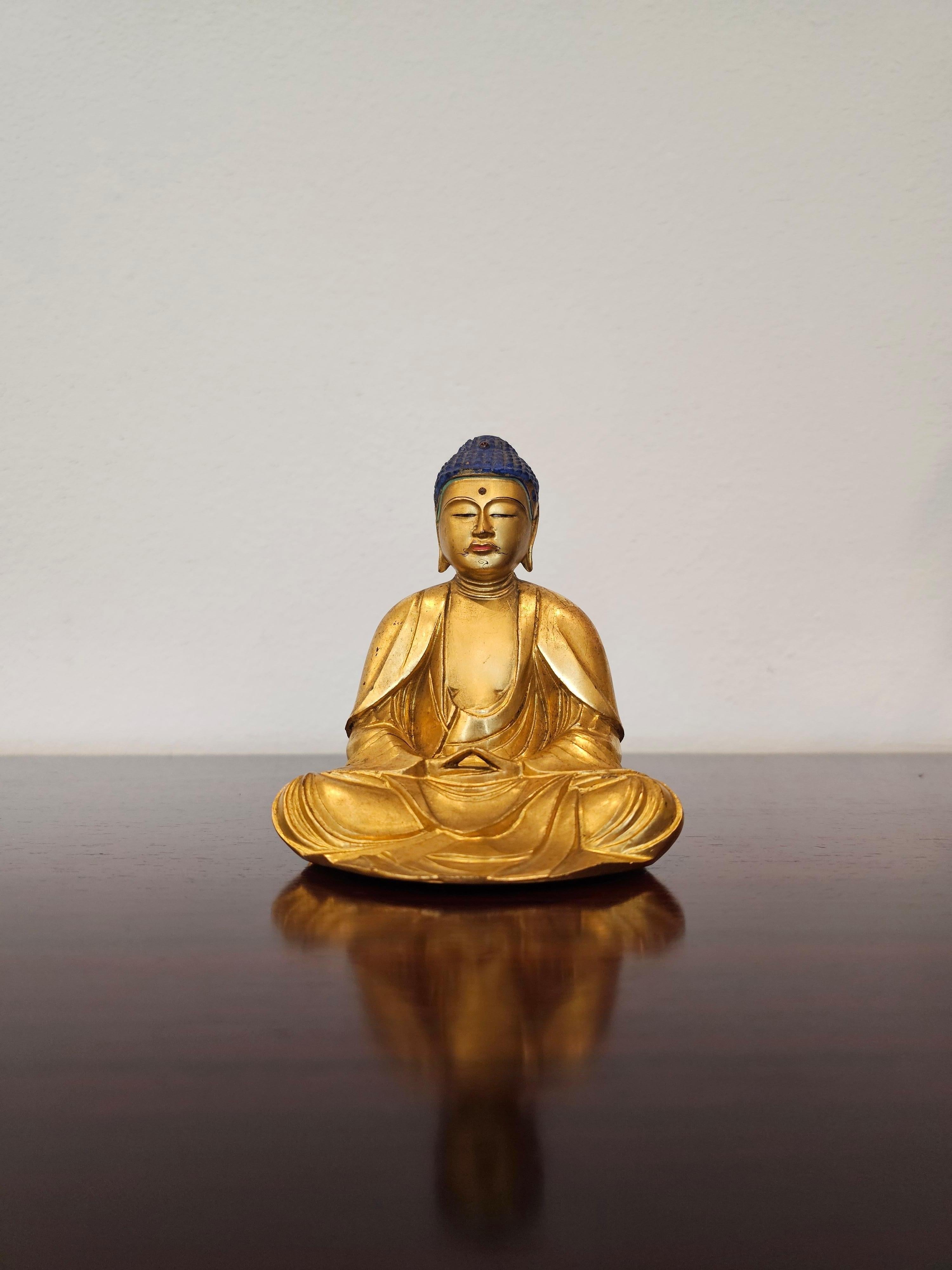 Fine Japanese 19th century Gem Mounted Carved Lacquered Gilt Wood Buddha Figure 12