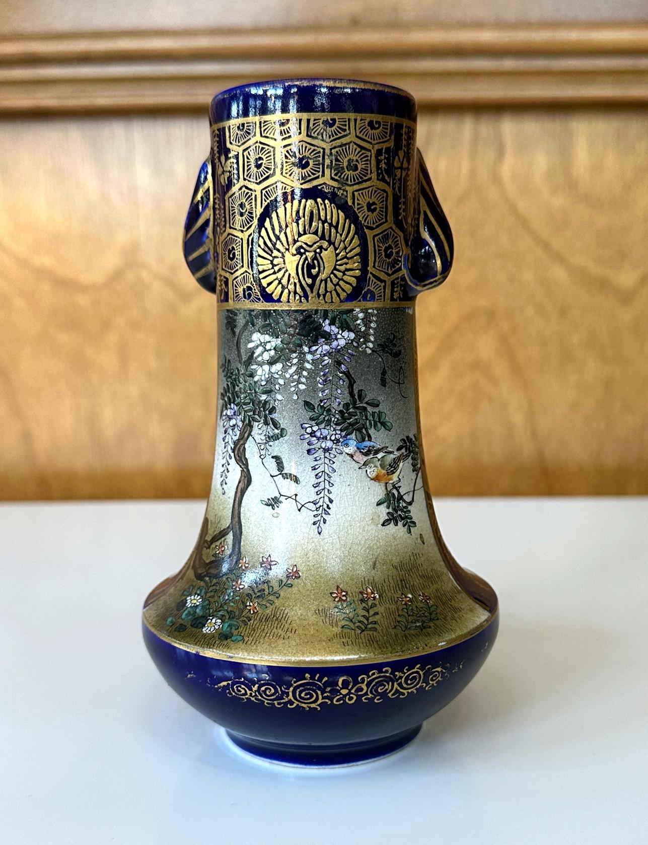 Émaillé Vase en céramique fine japonaise Satsuma de Kinkozan  en vente
