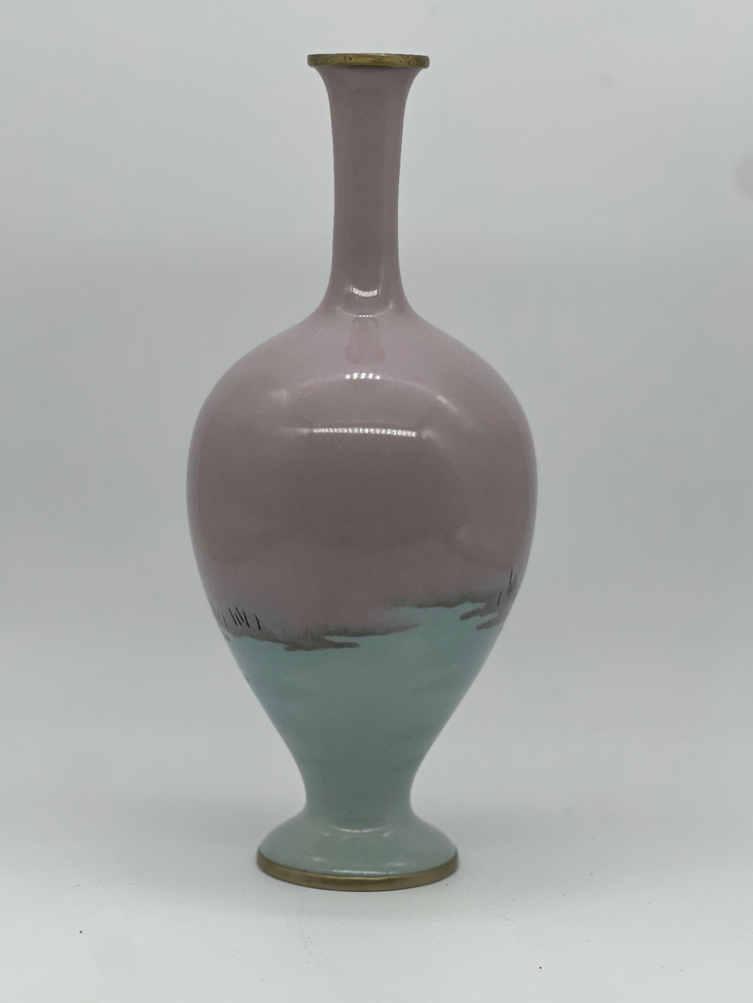 Émail Vase en émail cloisonné et en musen, attribué à Namikawa Sosuke. en vente