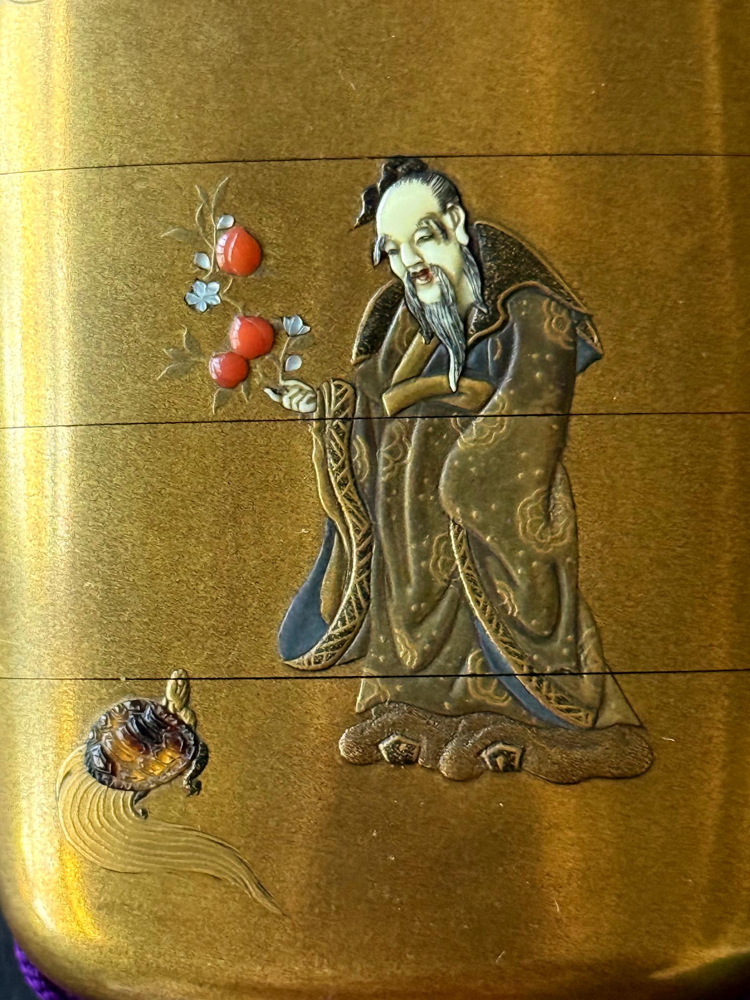 Giapponese Inro giapponese pregiato con Maki-e e intarsi di Shokasai e Shibayama in vendita