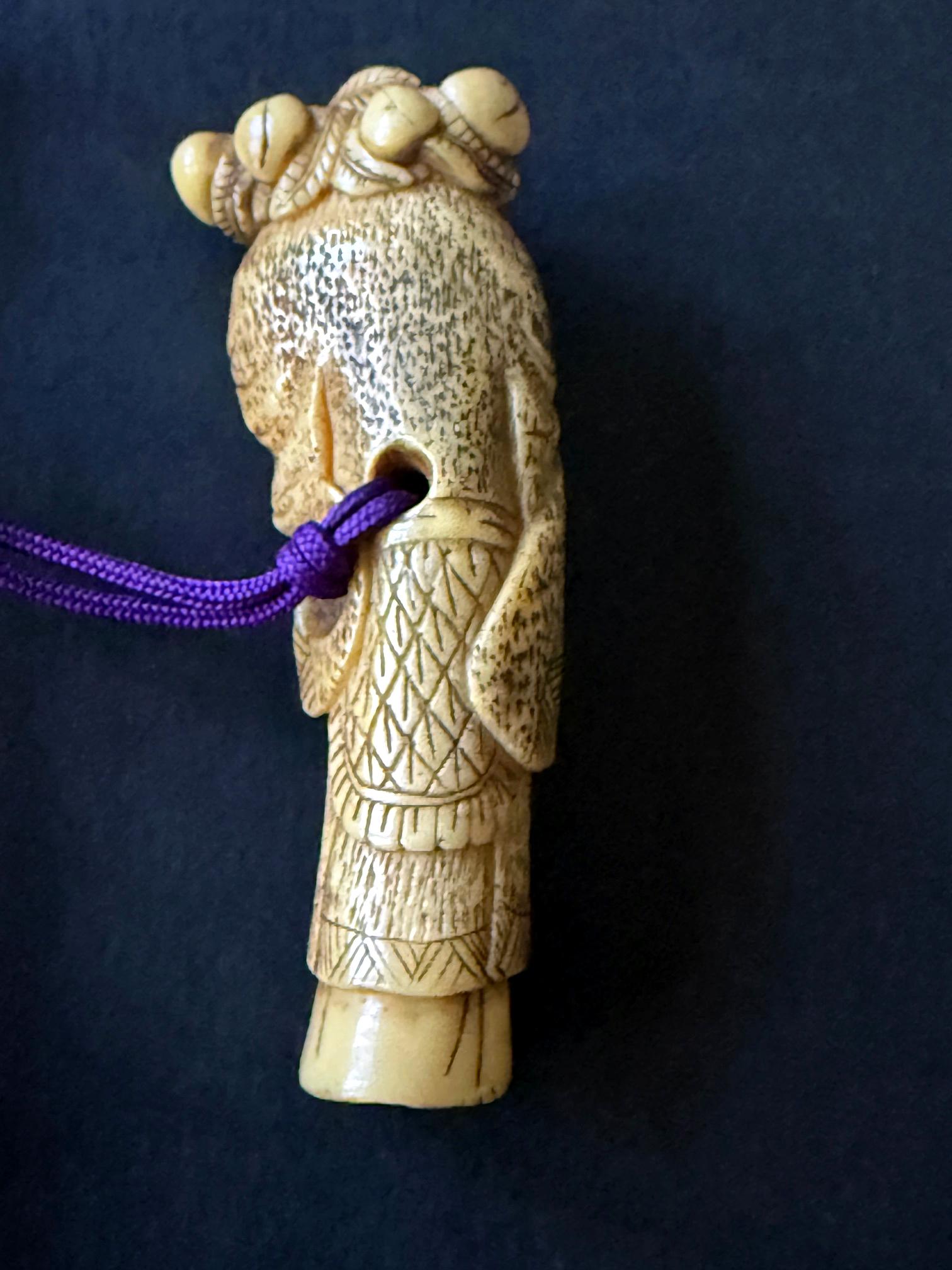 XIX secolo Inro giapponese pregiato con Maki-e e intarsi di Shokasai e Shibayama in vendita