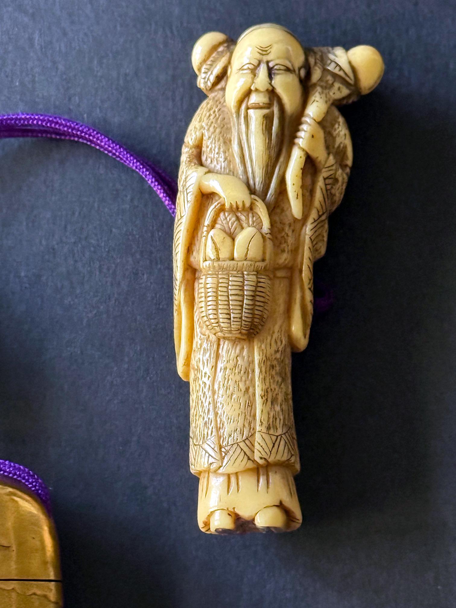 Legno Inro giapponese pregiato con Maki-e e intarsi di Shokasai e Shibayama in vendita