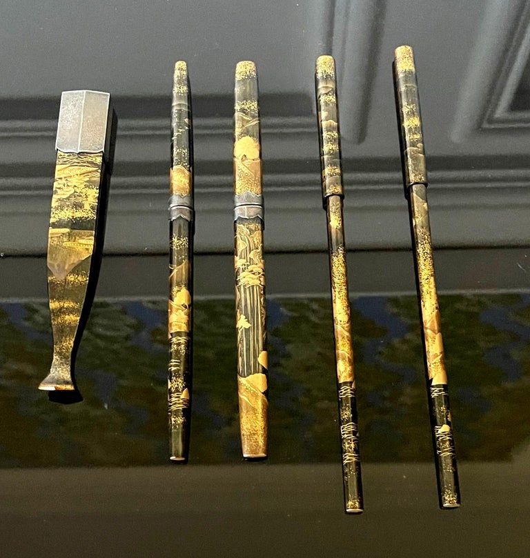 Fine Japanese Lacquer Fujiyama Makie Suzuribako with Complete Writing