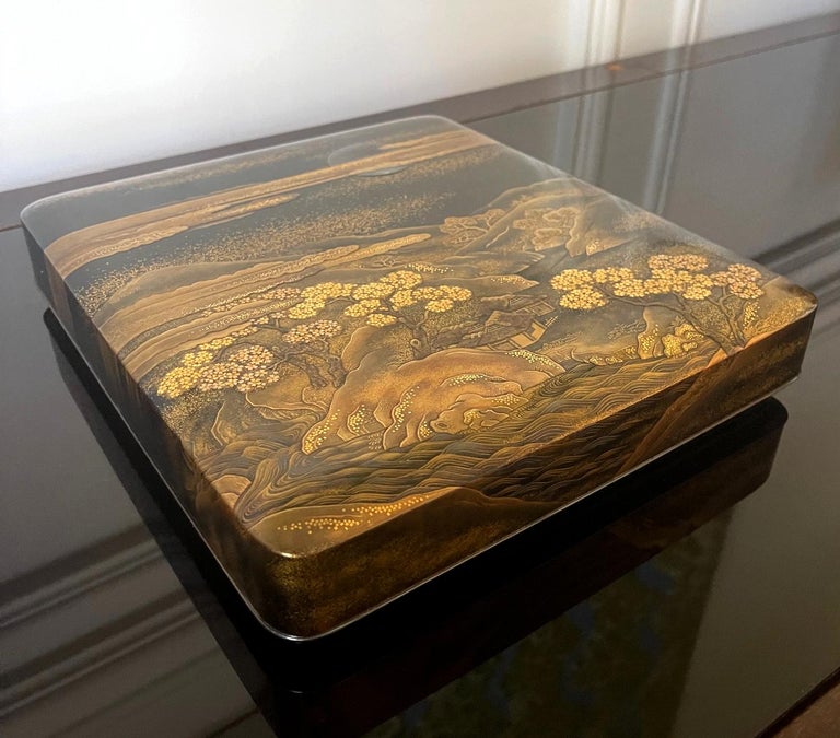 Fine Japanese Lacquer Fujiyama Makie Suzuribako with Complete Writing