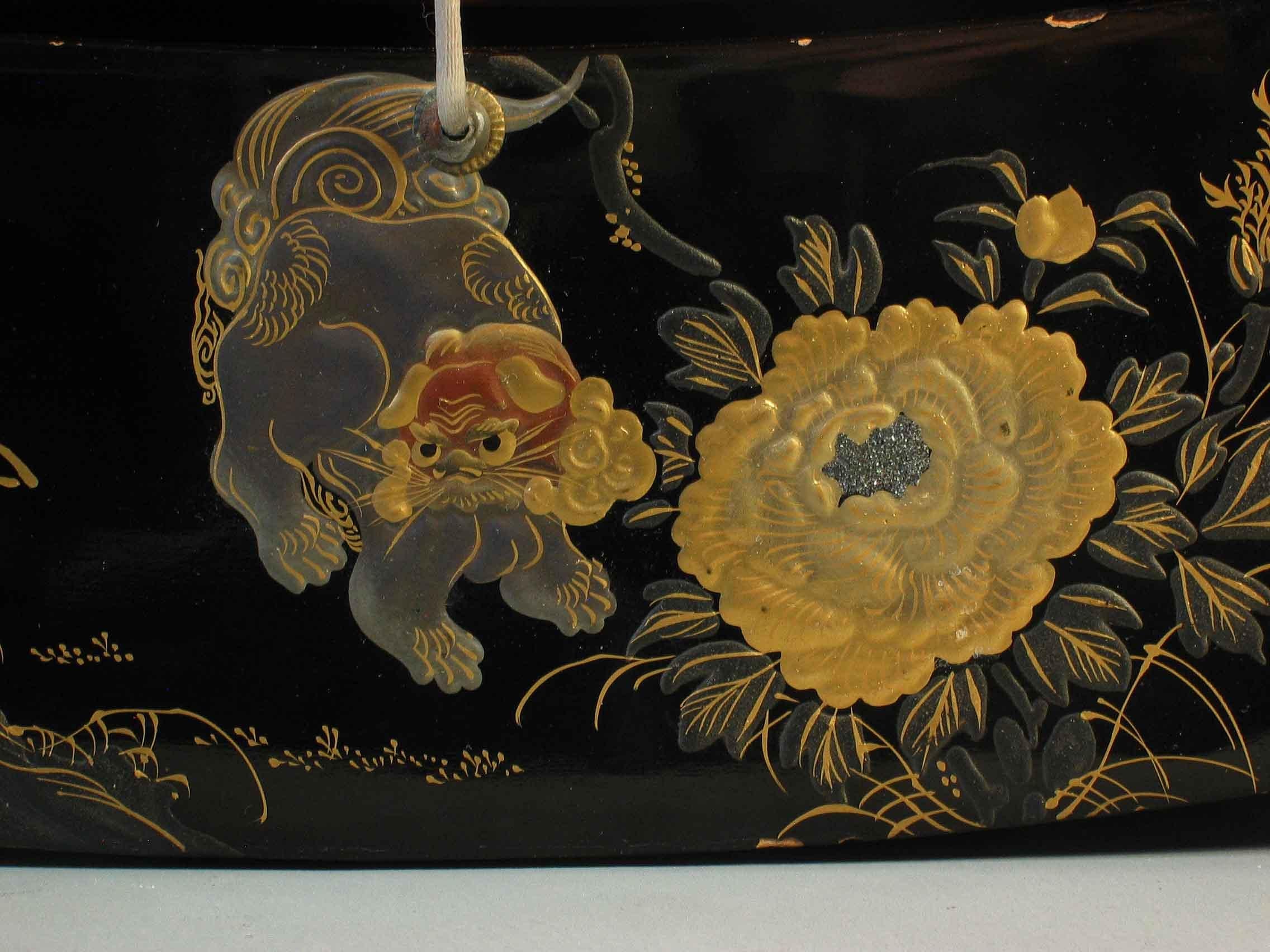 Fine Japanese Lacquer Takamakura Geisha Pillow, First Half of the 20th Century For Sale 1