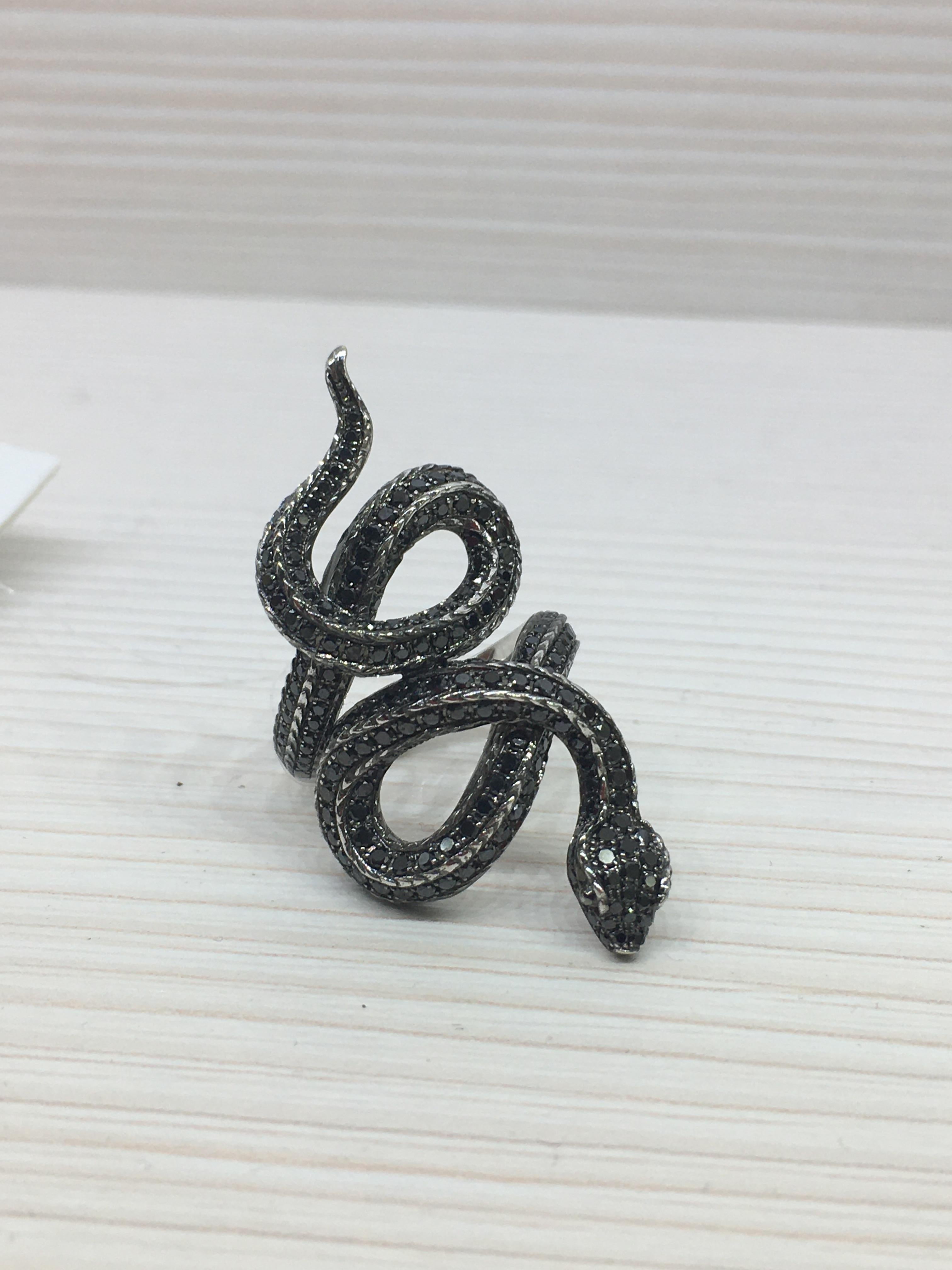 Fine Jewelry Sleek Black Diamond Serpent 18 Karat White Gold Statement Ring 1