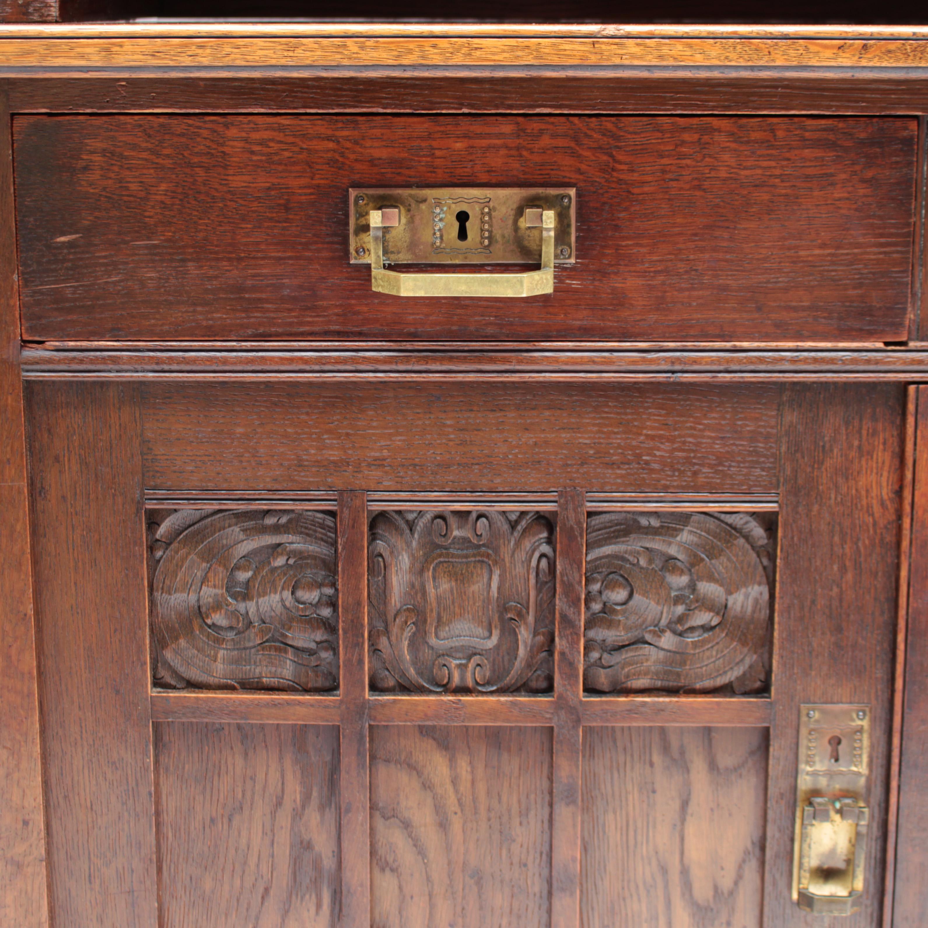 Buffet en chêne de style Jugendstil en vente 4