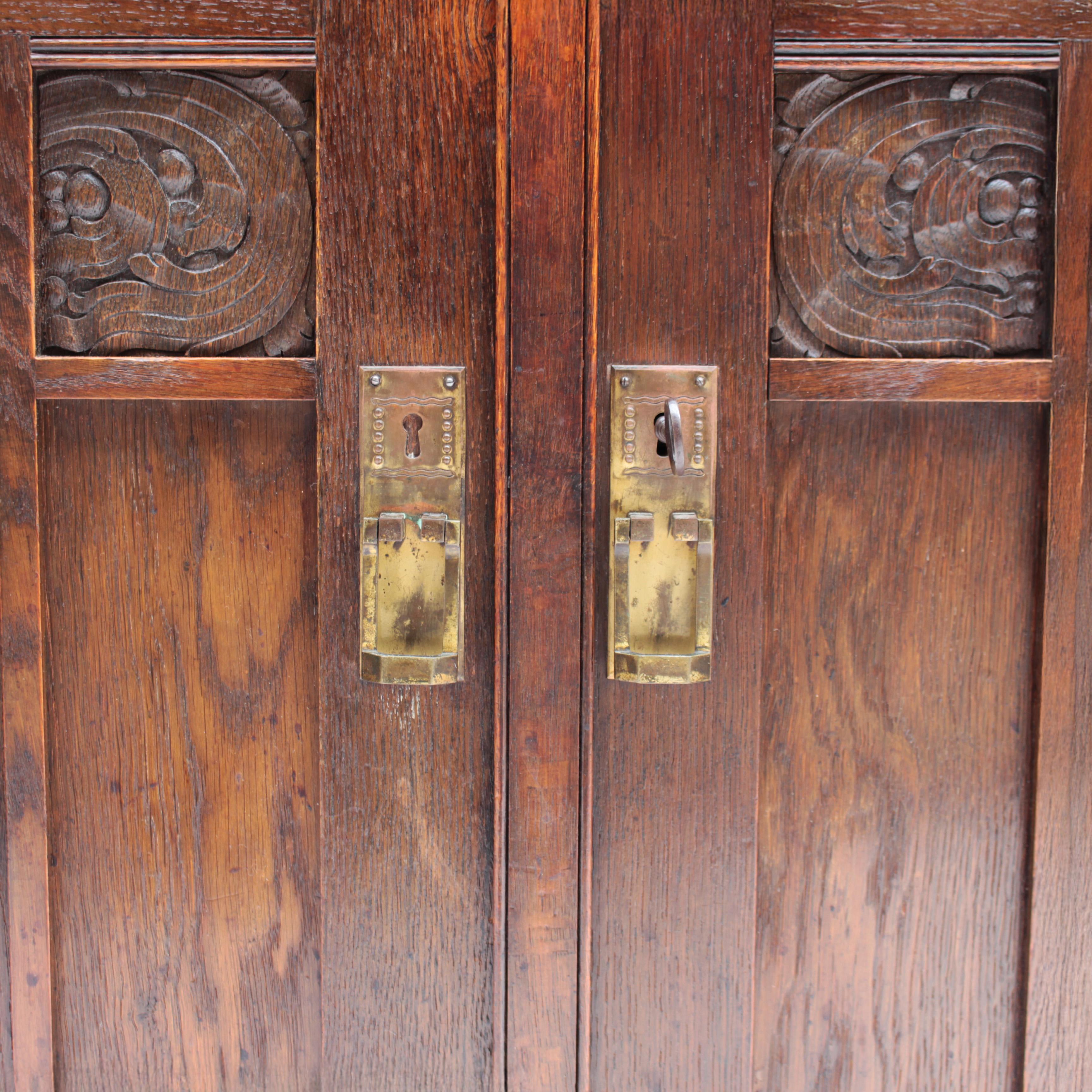 Buffet en chêne de style Jugendstil en vente 5