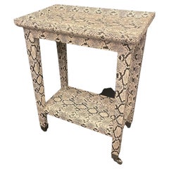 Zweistöckiger Karl Springer Python-Schlangenhaut- Nickel-Beistelltisch für Getränke und Telephonetisch mit zwei Etagen