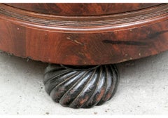 Fine Kidney Form Desk