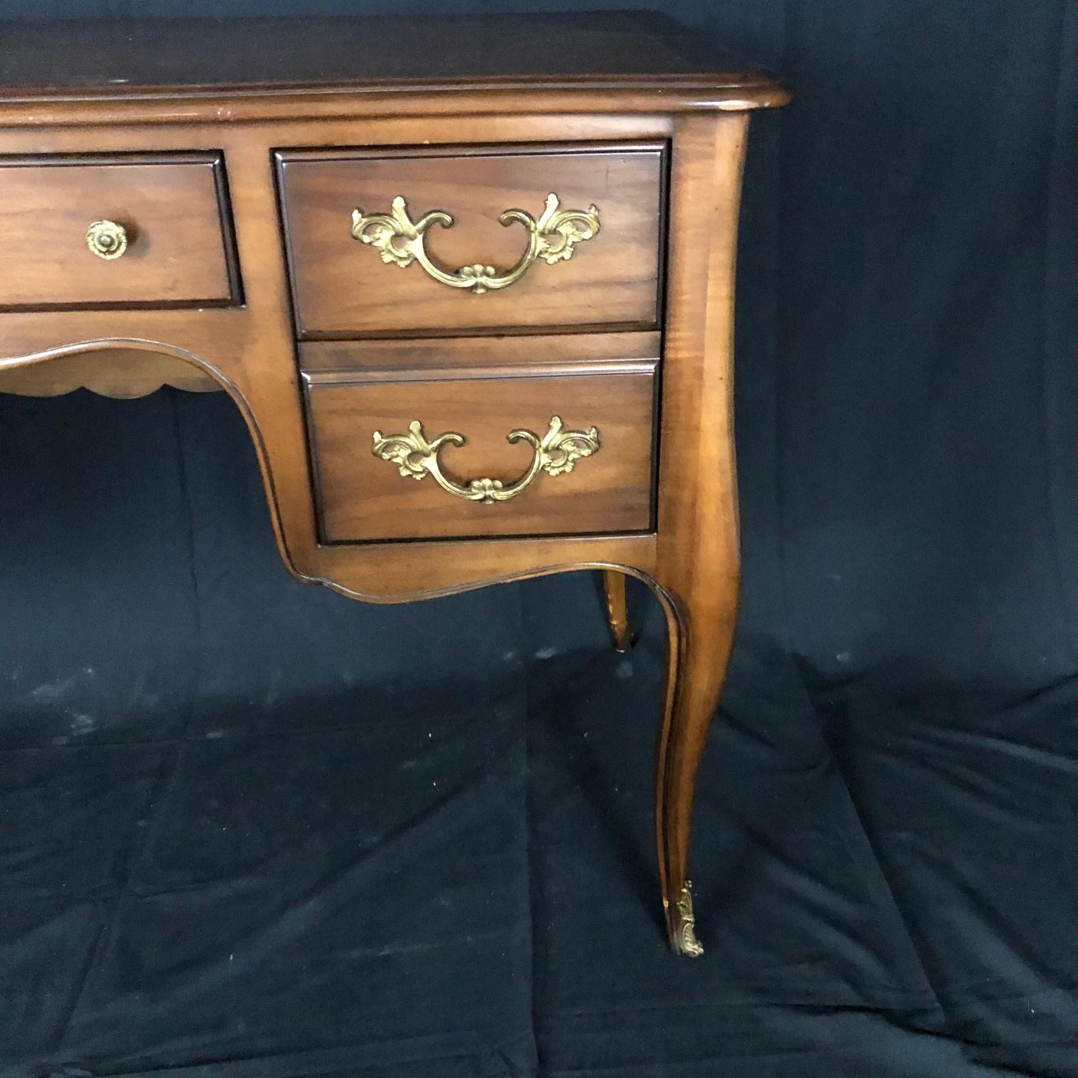 Fine Kindel Louis XV Style Gilt Mounted Desk In Good Condition In Hopewell, NJ