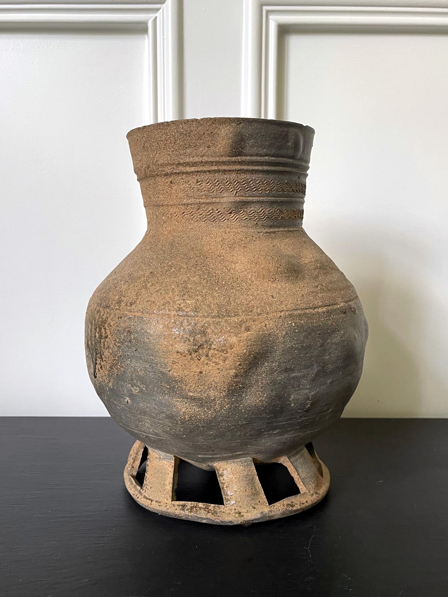 Carved Fine Korean Pottery Footed Jar with Long Neck Silla Period For Sale
