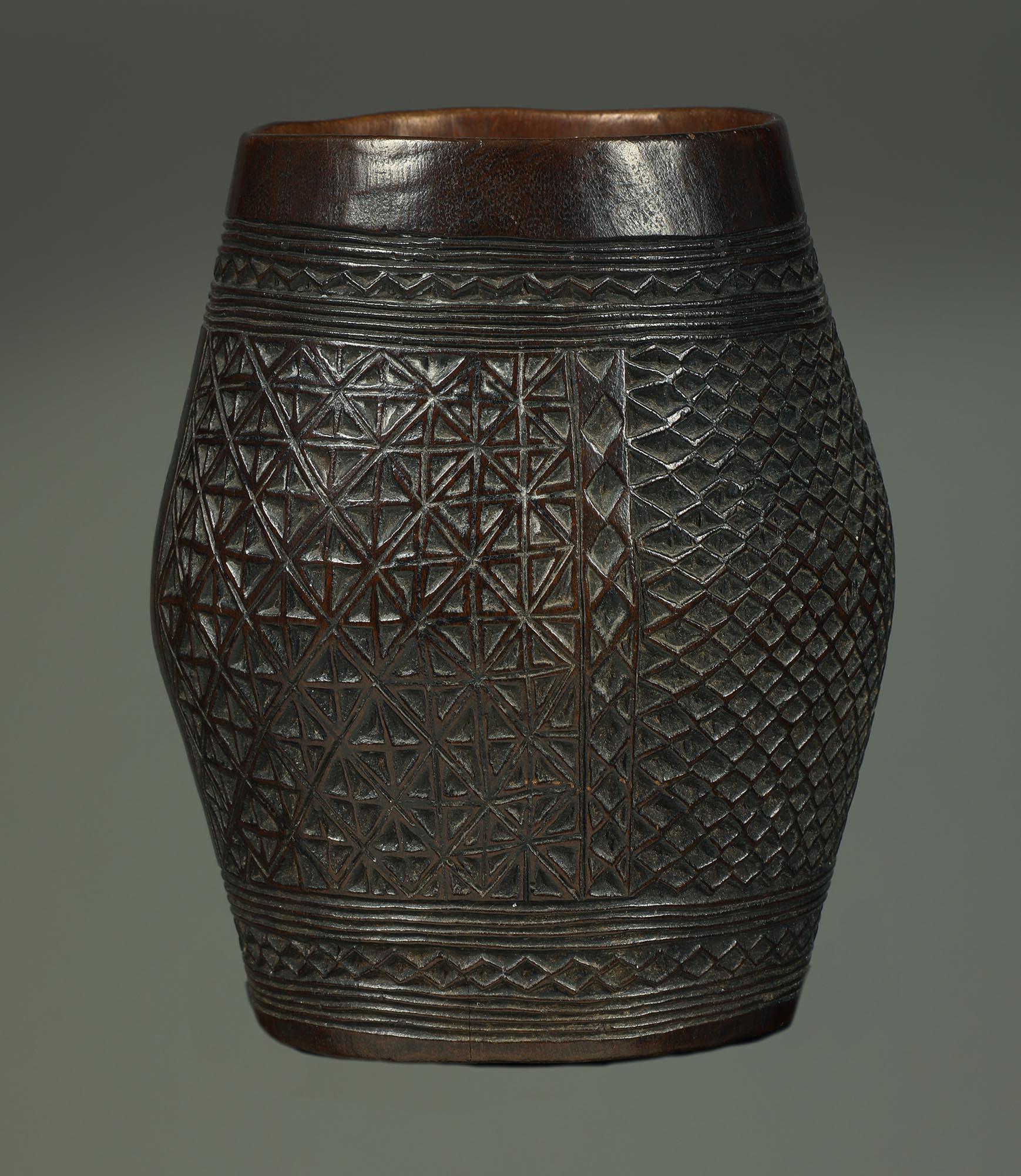 Ivorian Fine Kuba Cup with Incised Textile Designs, early 20th century Central Africa  For Sale