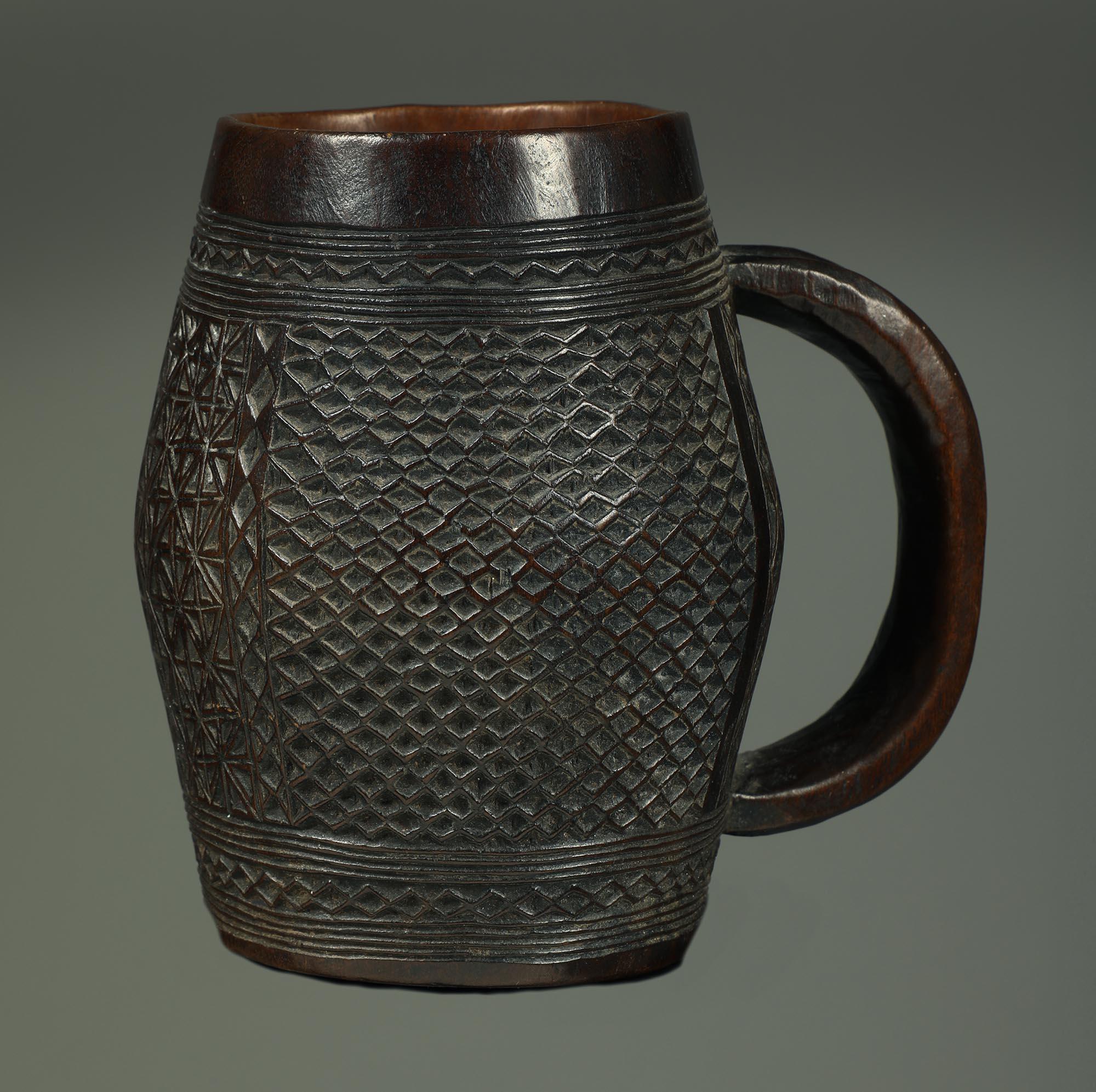 Fine Kuba Cup with Incised Textile Designs, early 20th century Central Africa  In Fair Condition For Sale In Point Richmond, CA